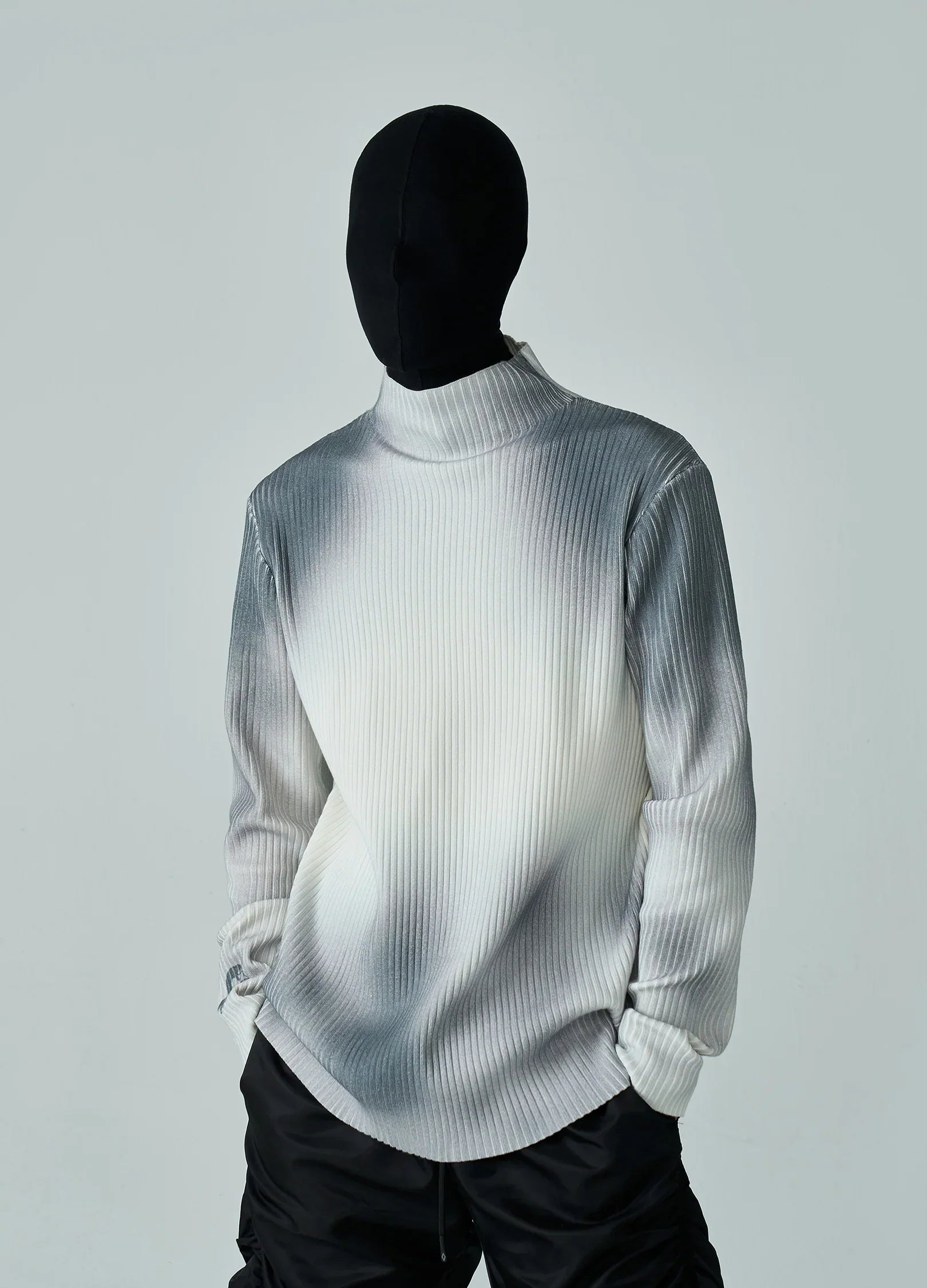 22FW Ashen Embrace Logo Knitted Sweater