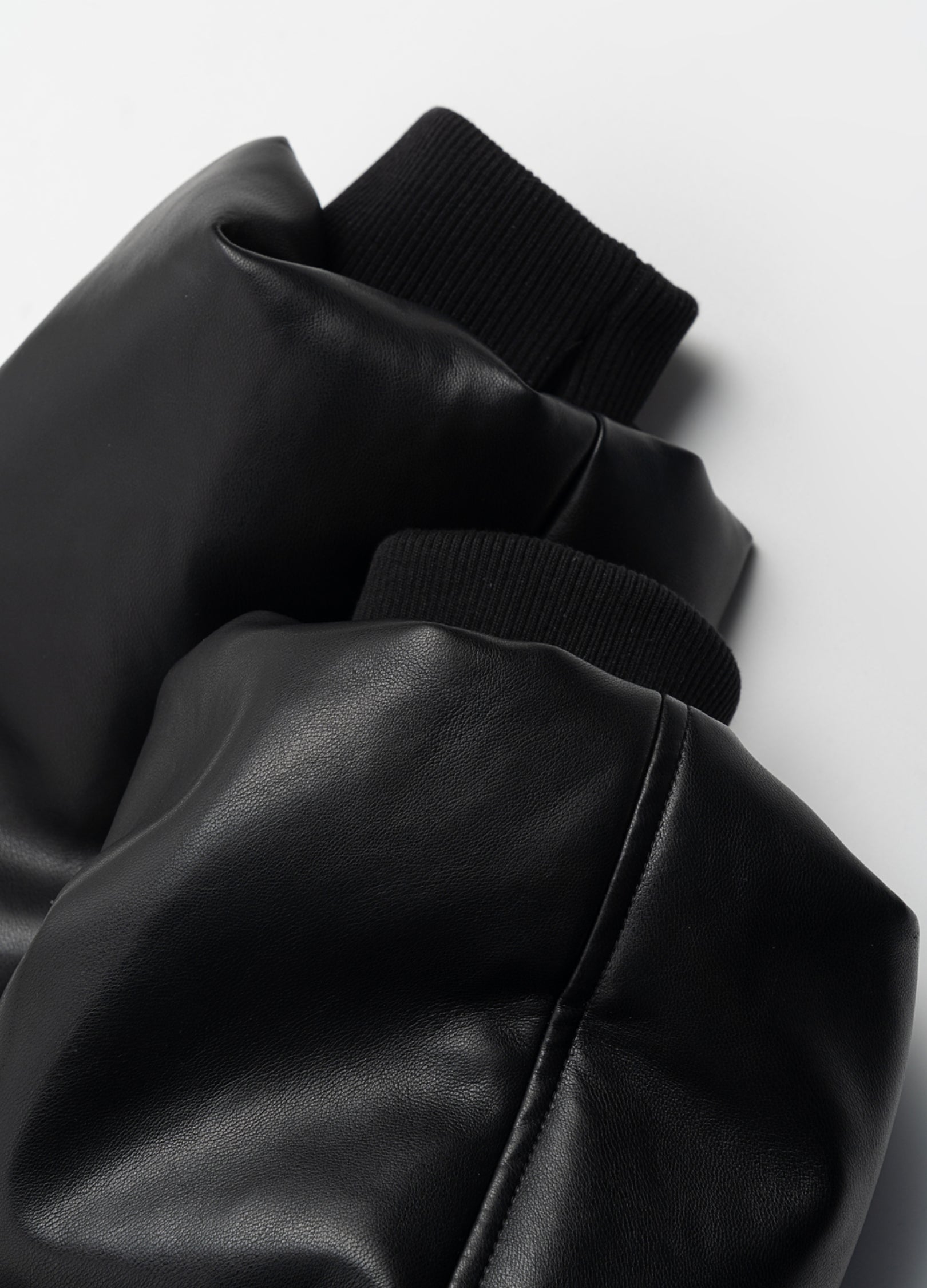 23FW Guardian PU Leather Down Jacket