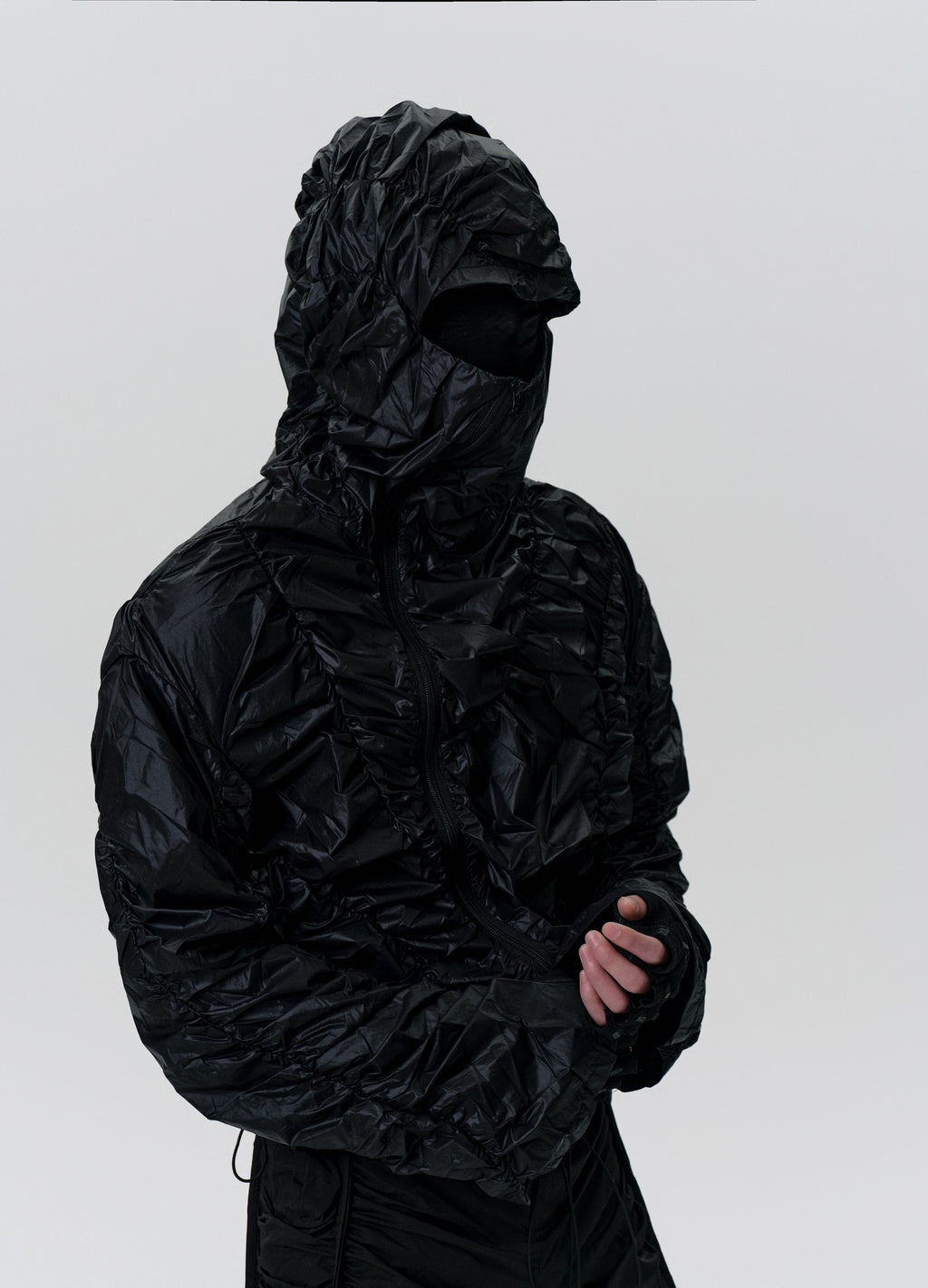 25SS RUIN WRINKLE DARK HOODED SHELL