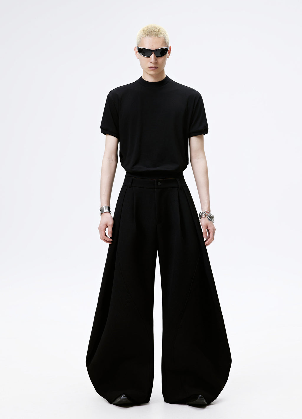 25SS T-Shirt mit Rippbund und taillierter Passform