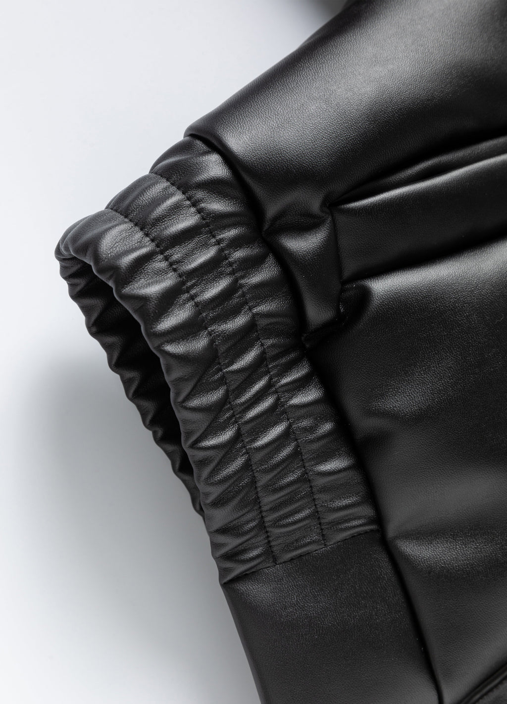 25FW HIGH-COLLAR LEATHER PUFFER