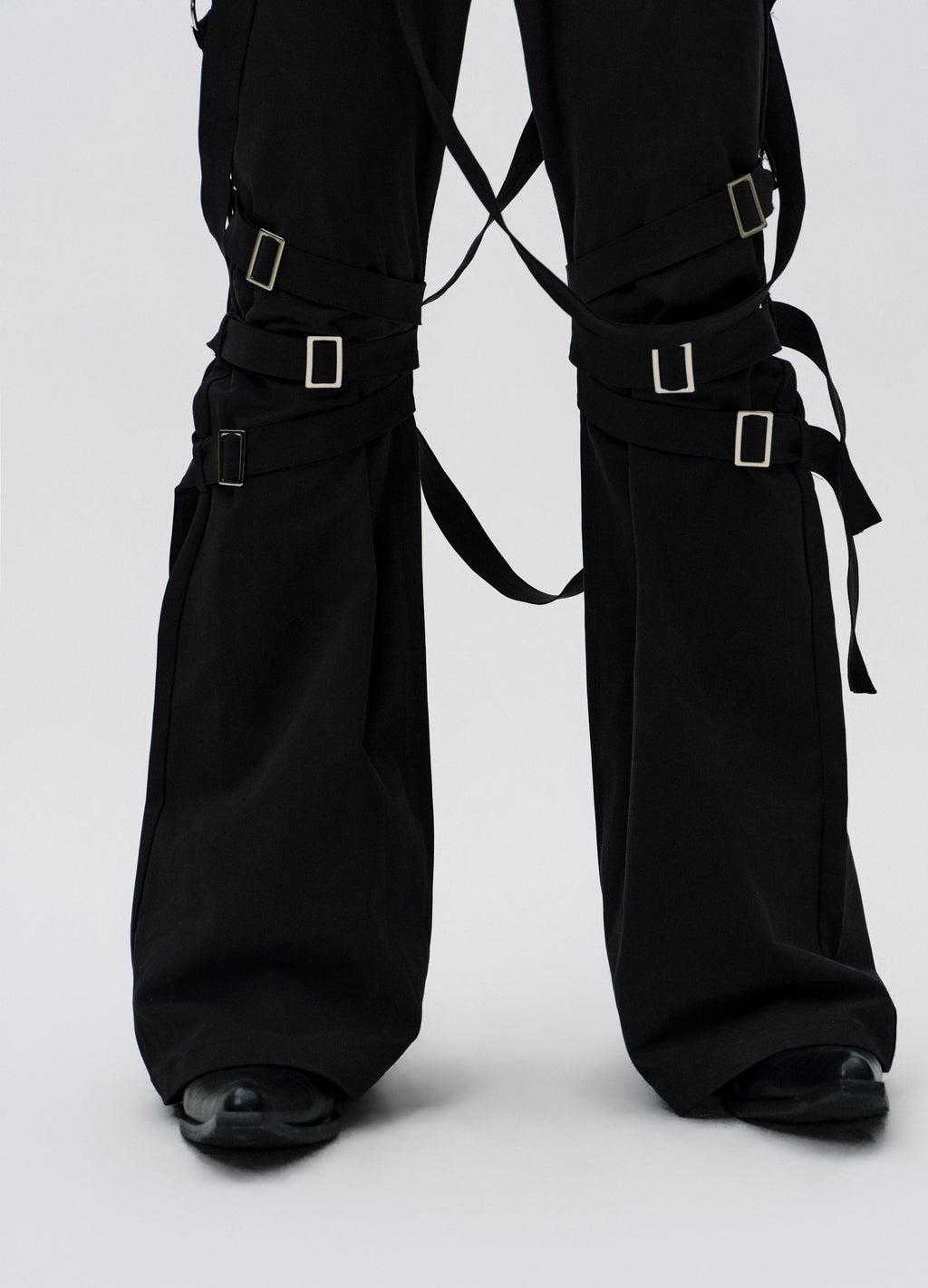 25SS STRAP FUSED FLARE PANTS