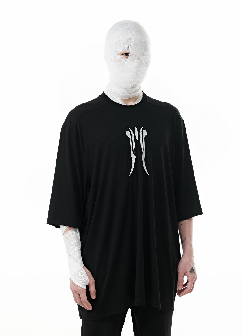 DARK EMBLEM OVERSIZED TEE