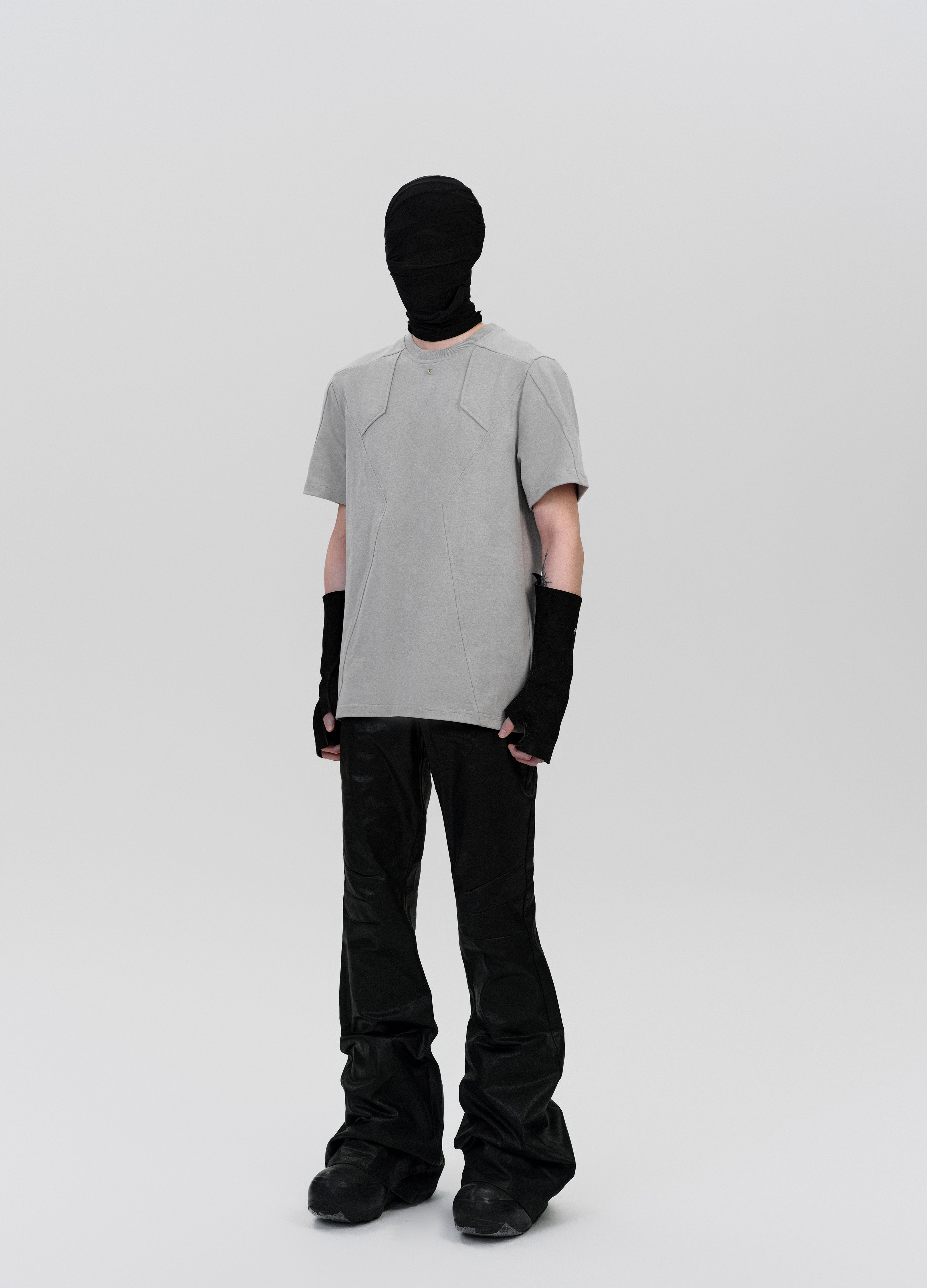 25SS MONO STRUCTURE CUT TEE