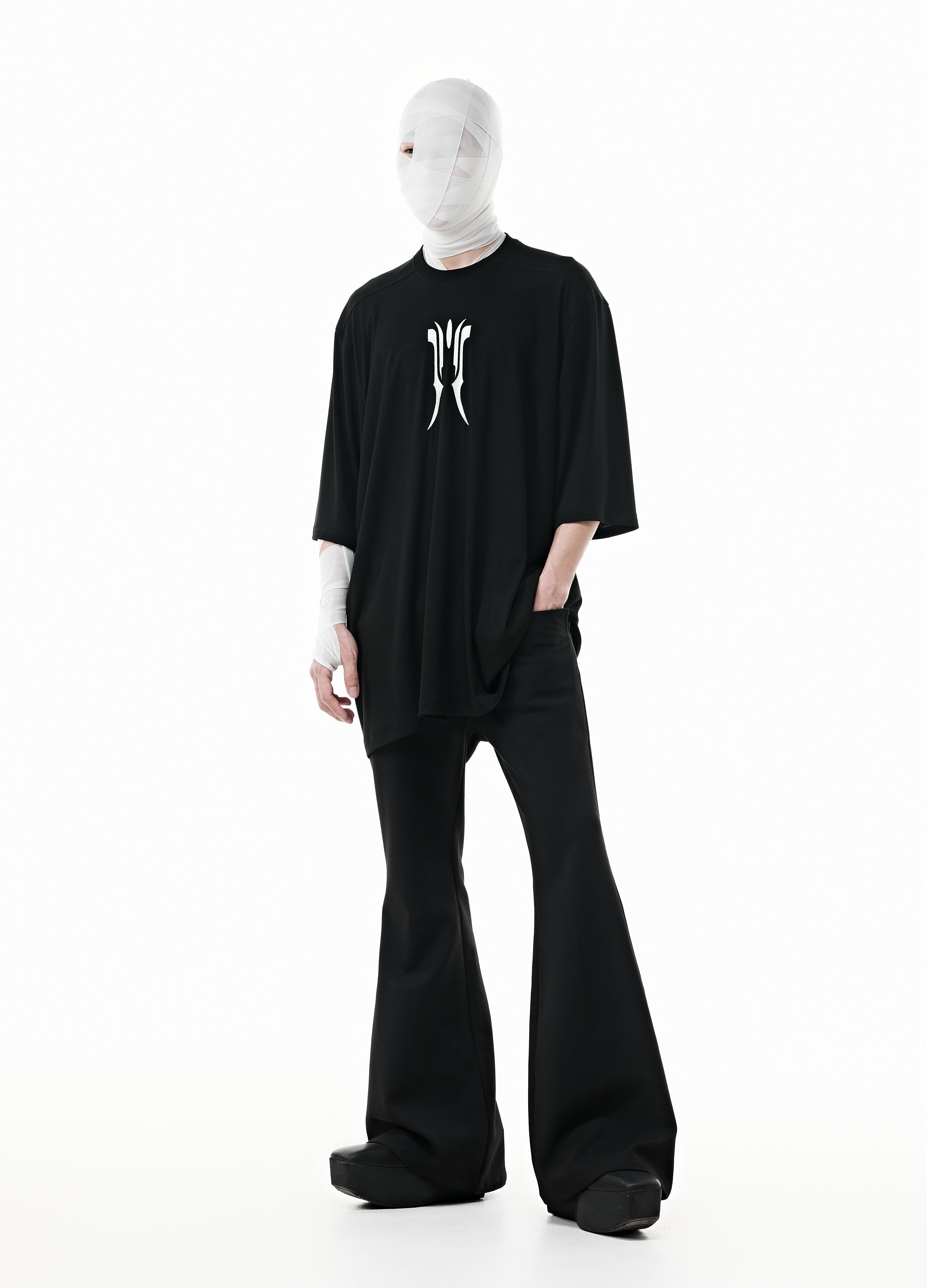 DARK EMBLEM OVERSIZED TEE