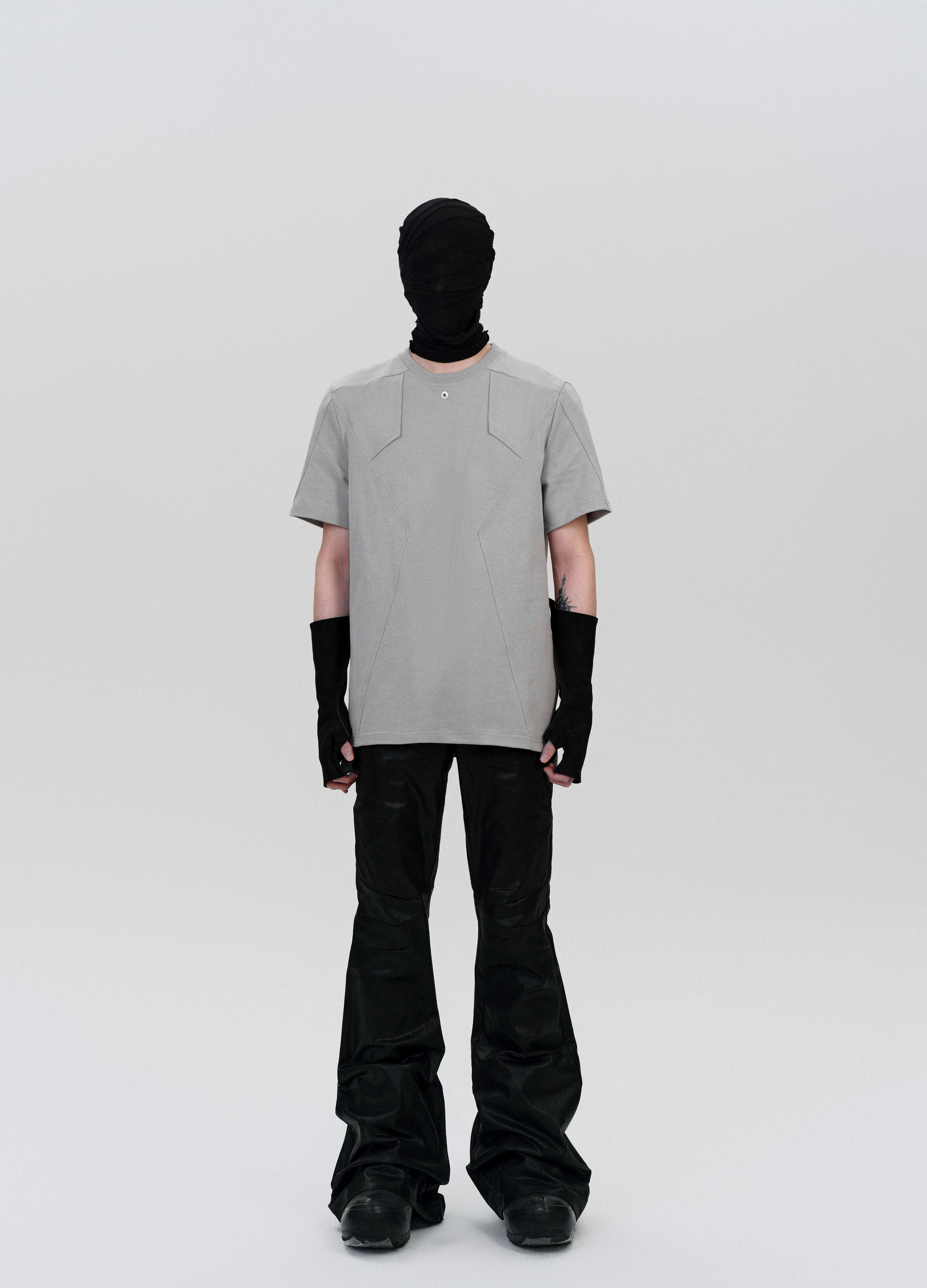 25SS MONO STRUCTURE CUT TEE