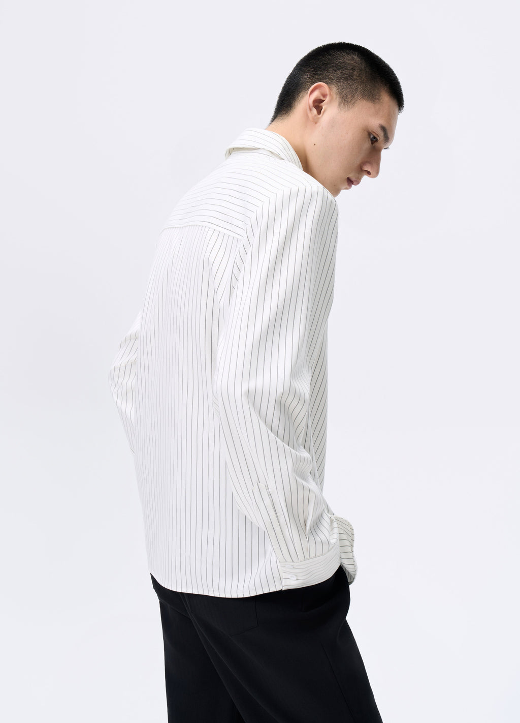 25FW STRIPED PADDED CROPPED SHIRT