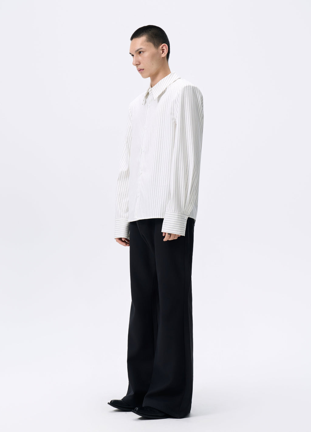 25FW STRIPED PADDED CROPPED SHIRT