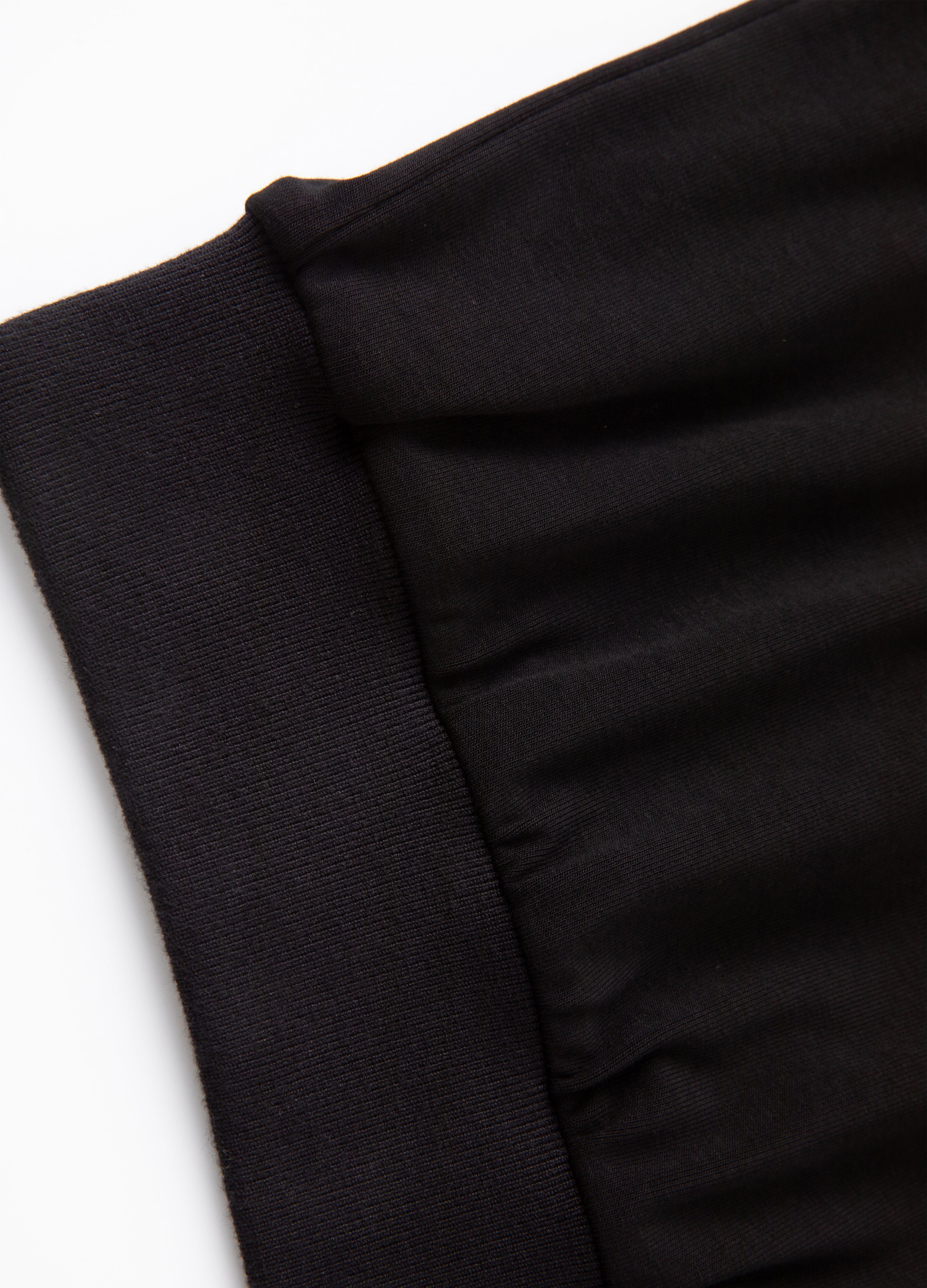 25SS T-Shirt mit Rippbund und taillierter Passform