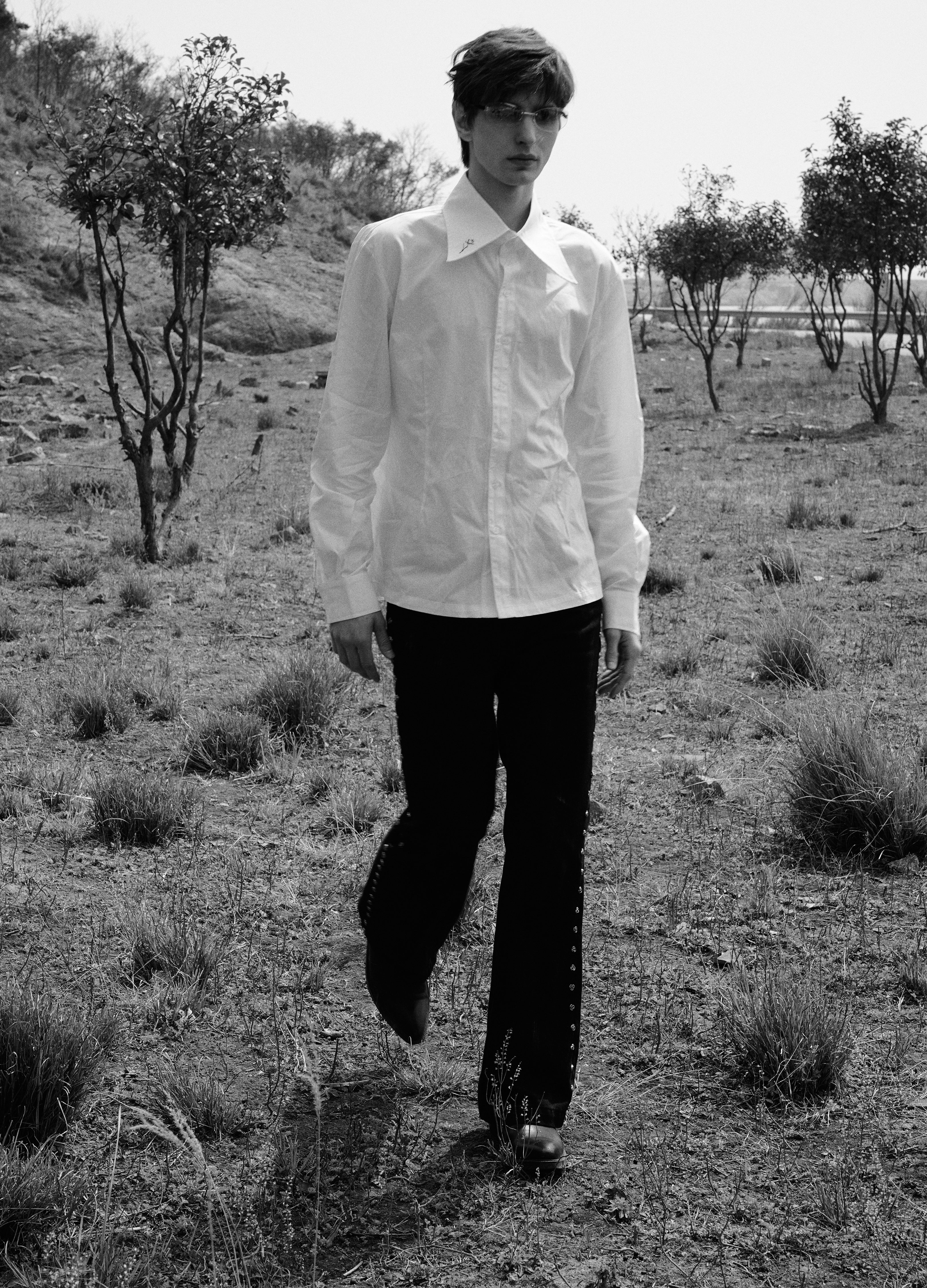 25SS ROSE EMBROIDERY TENCEL SHIRT