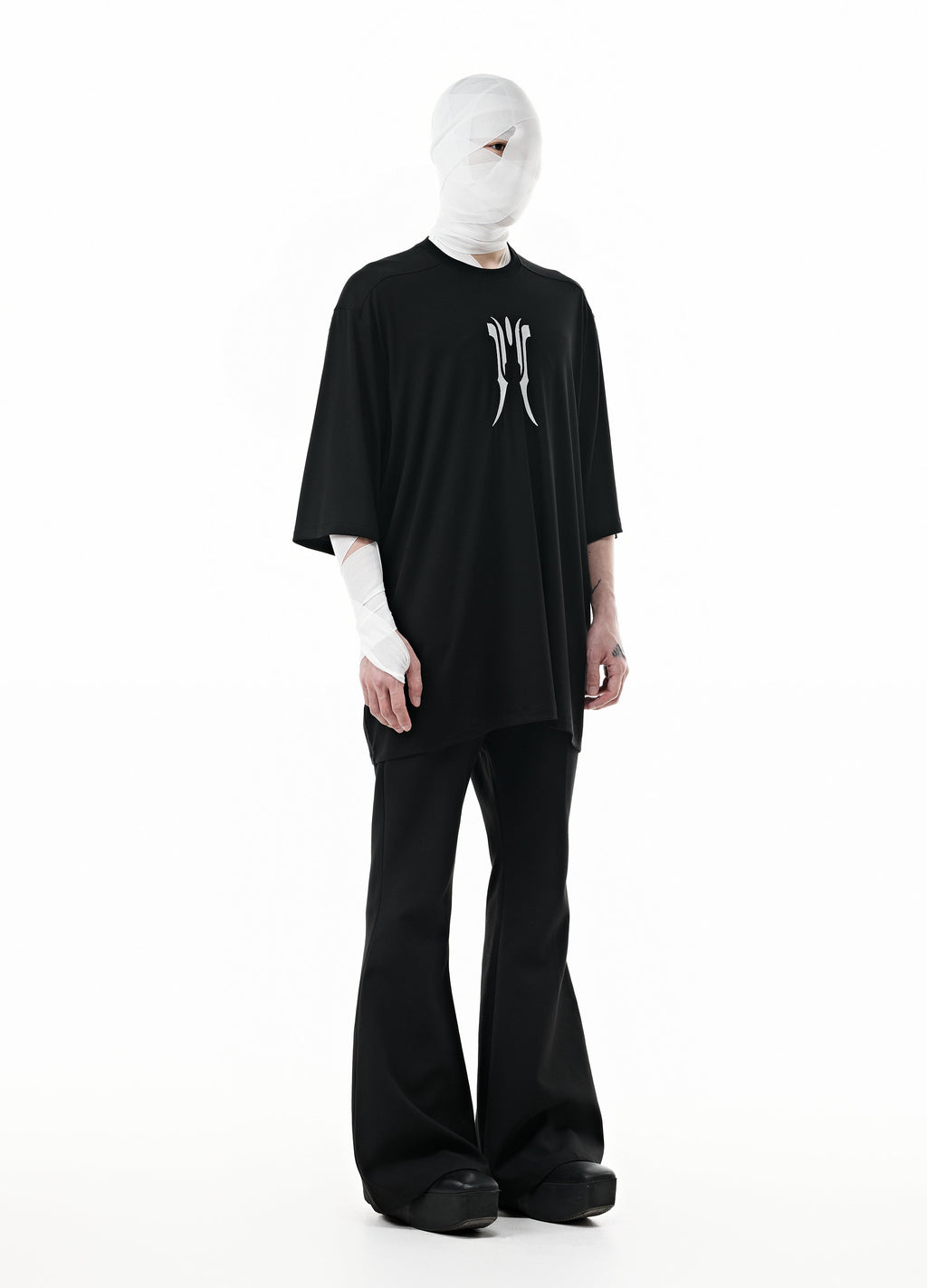 DARK EMBLEM OVERSIZED TEE