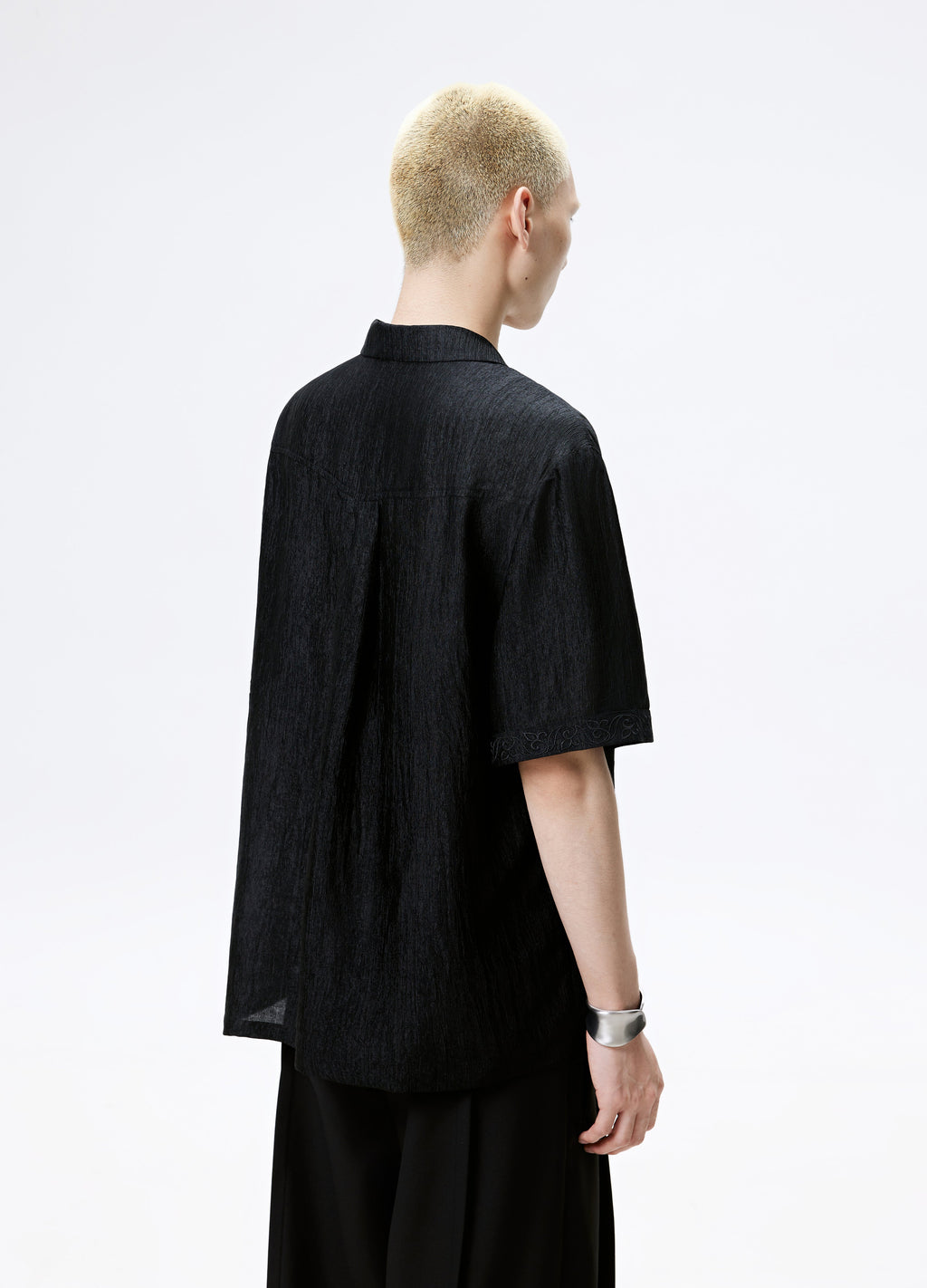 25SS WHITE BLACK TEXTURE SHINE SHIRT