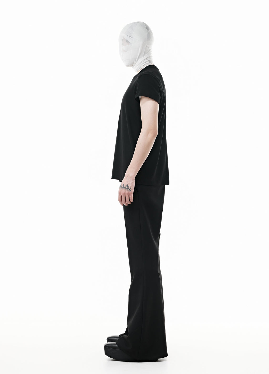 DARK EMBLEM BODY TEE