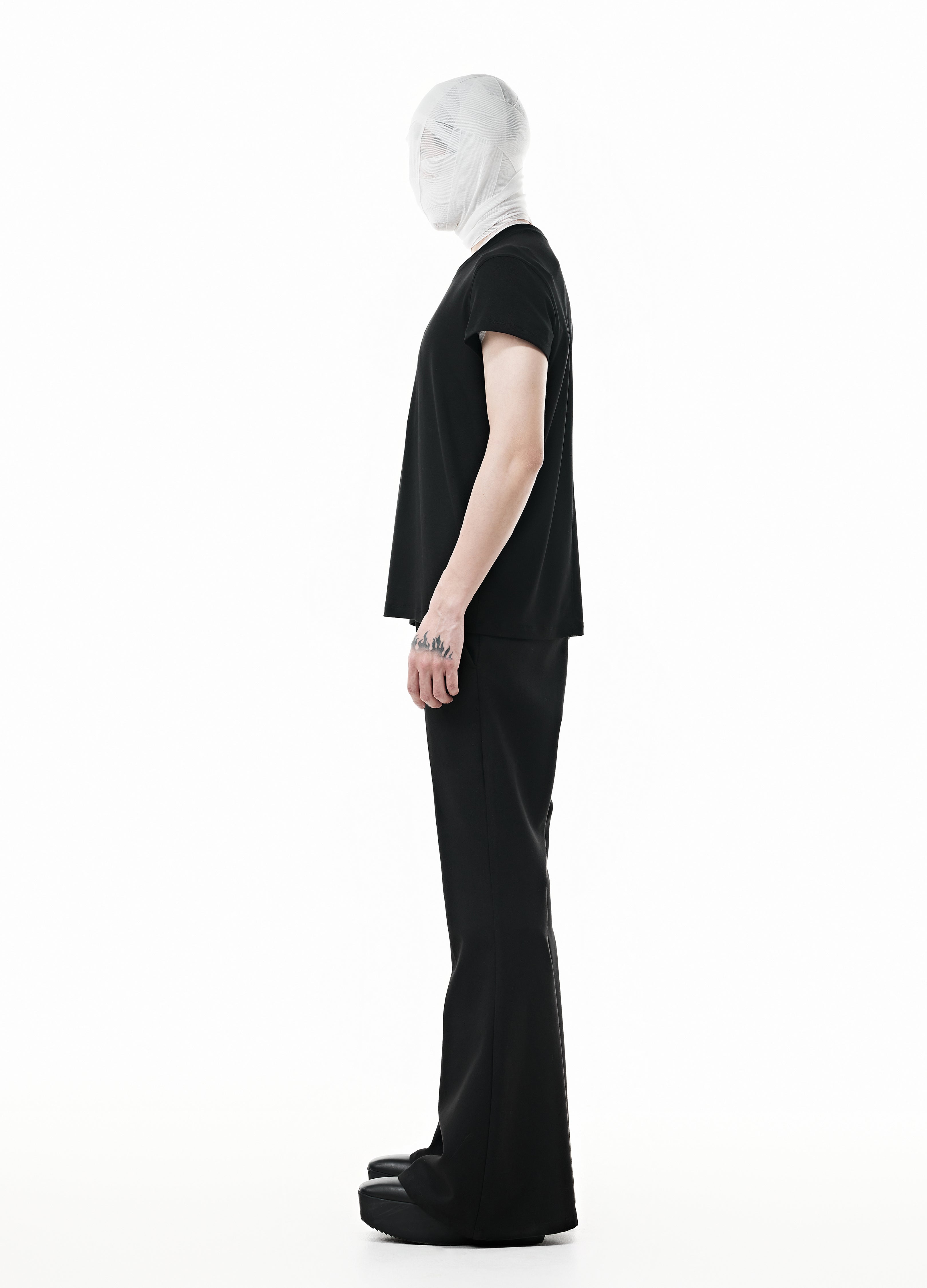 DARK EMBLEM BODY TEE