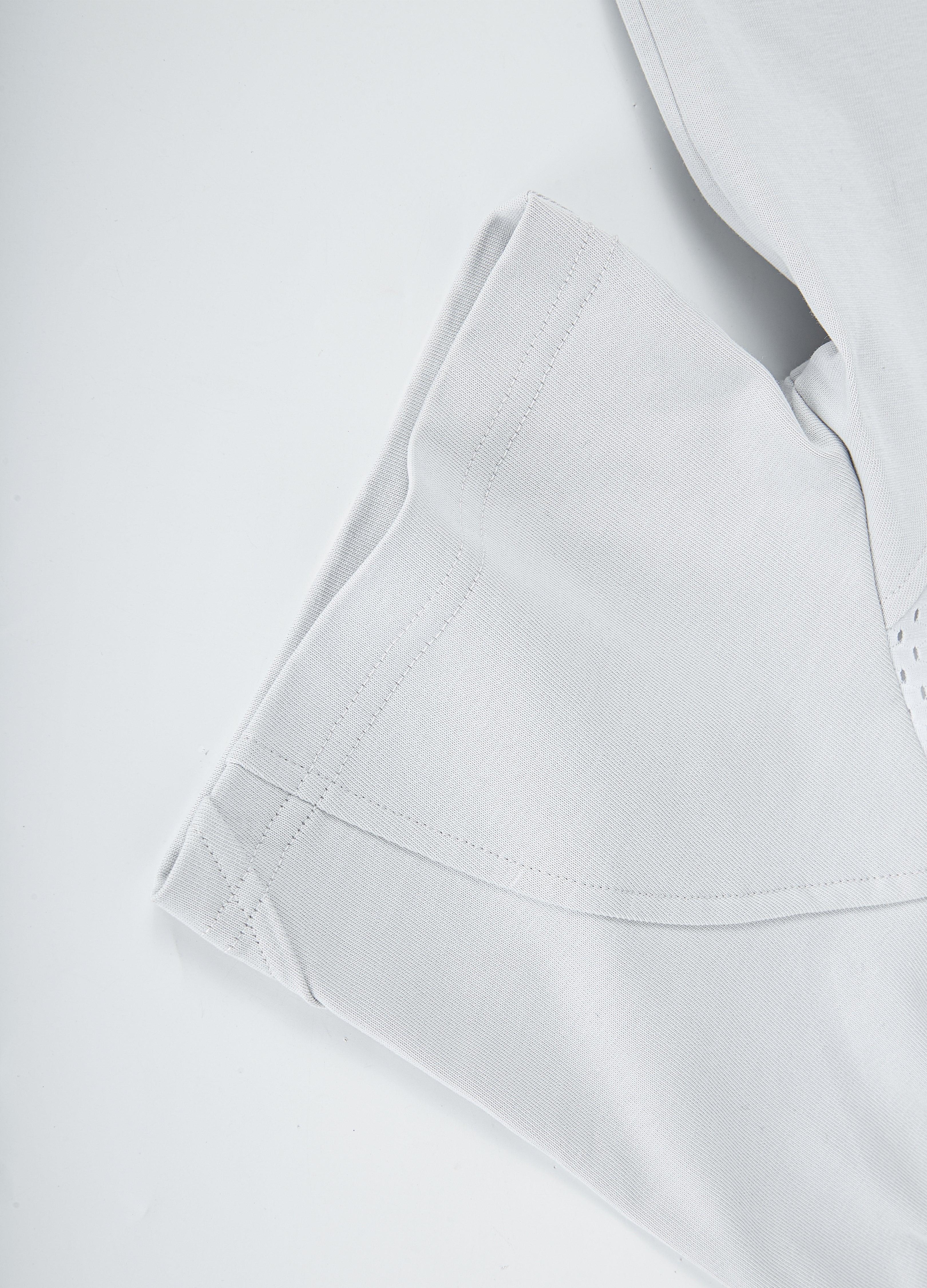 25SS MESH-PANEL TECH TEE