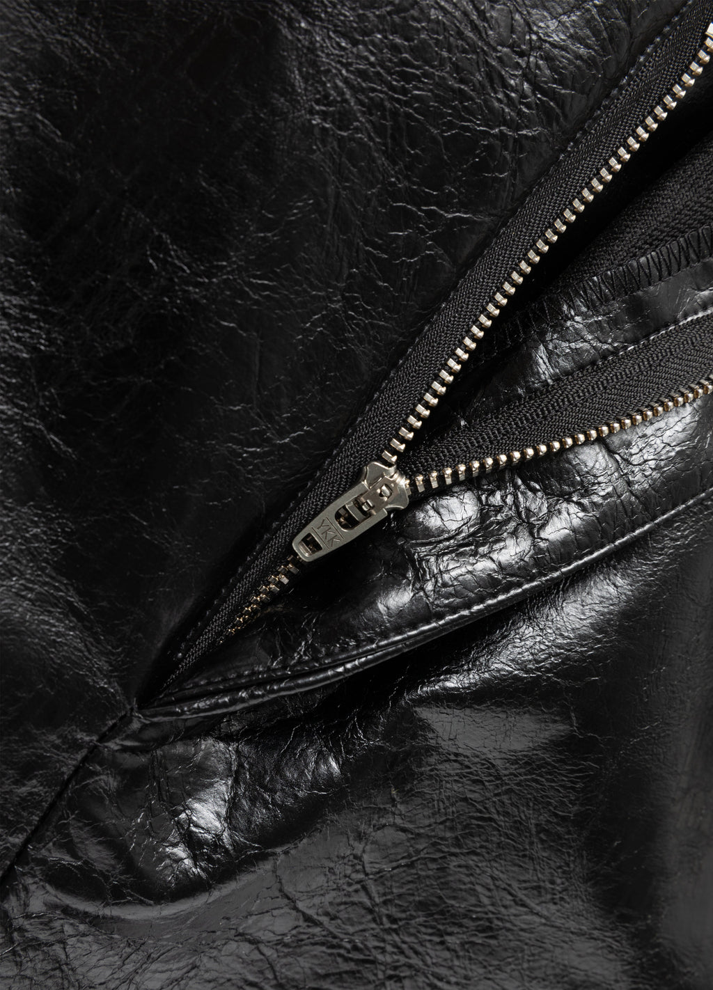 25FW RADIANT PLEAT LEATHER PANTS