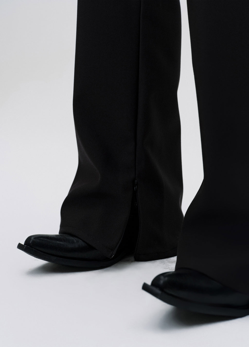 25SS STEALTH LINE A CUT TROUSERS