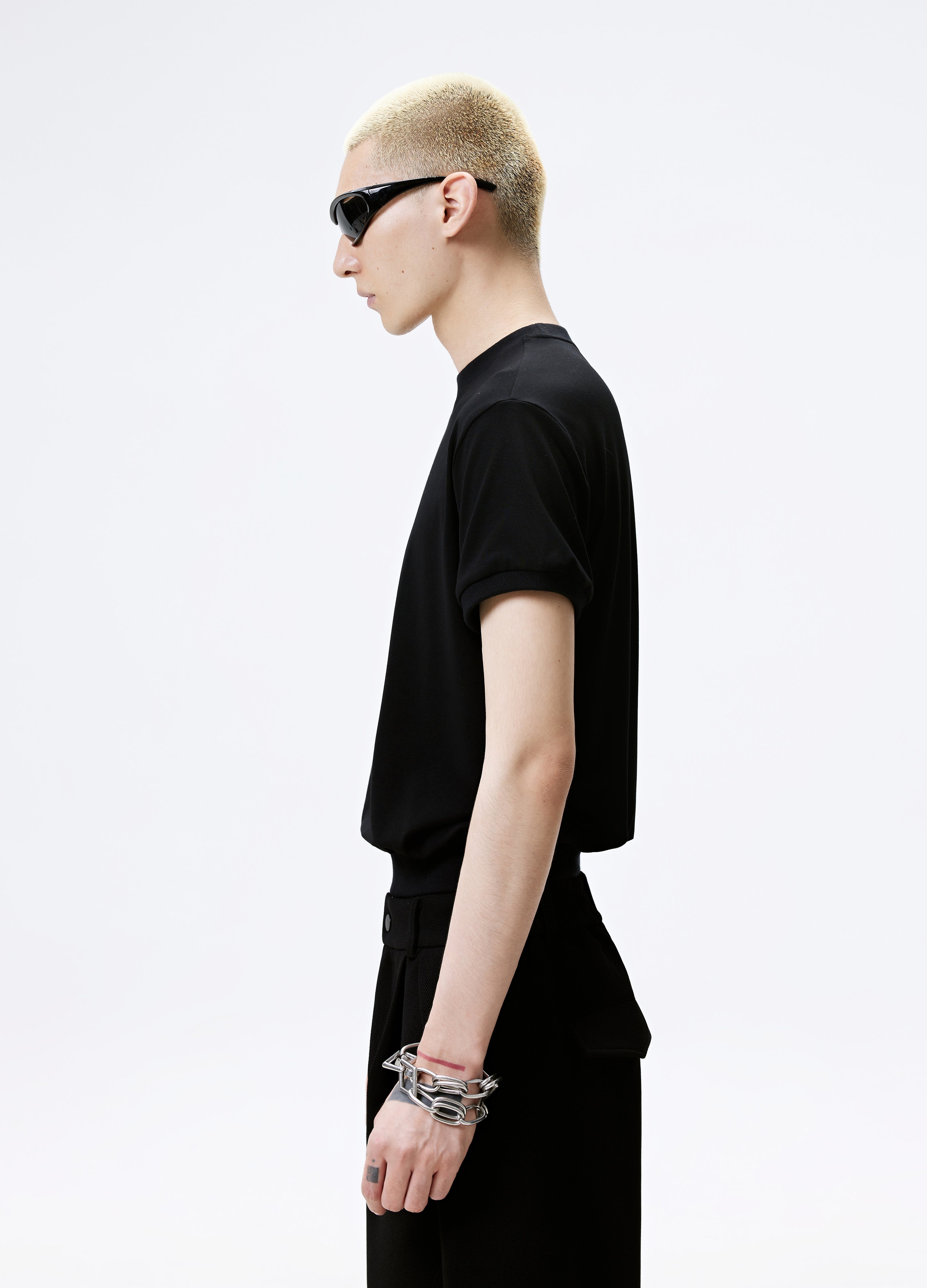 25SS T-Shirt mit Rippbund und taillierter Passform