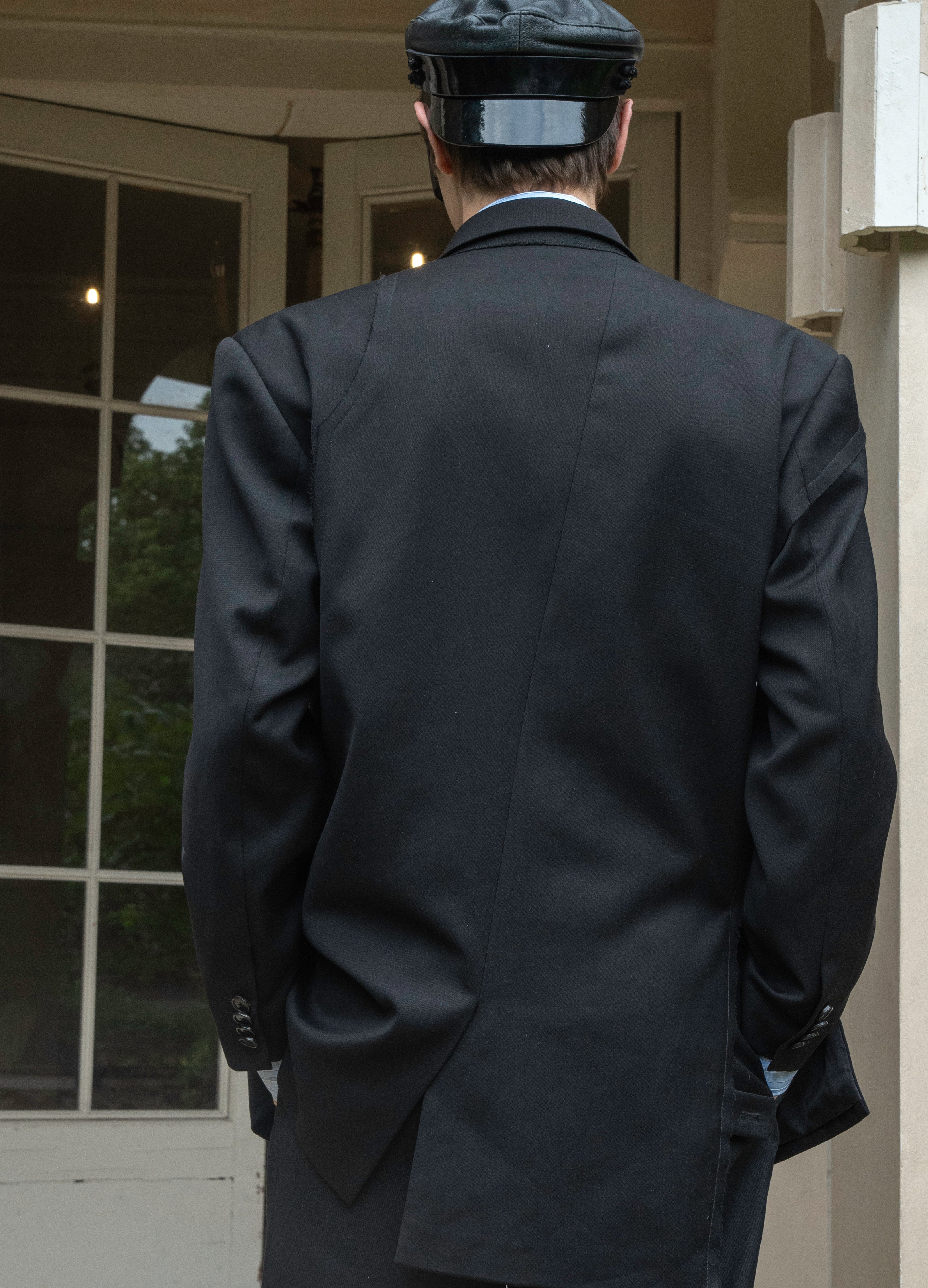 DECONSTRUCT PEAK LAPEL BLAZER