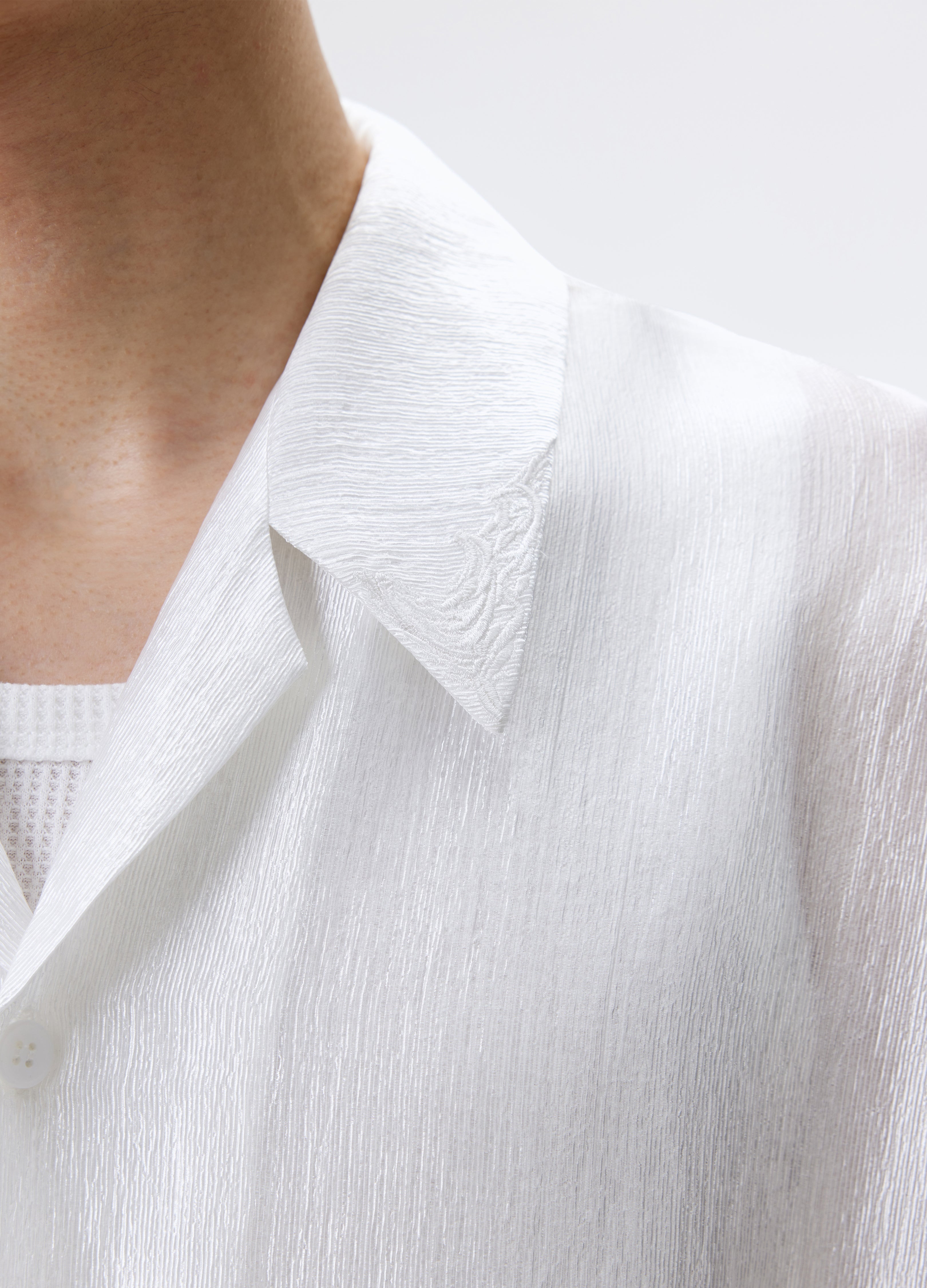 25SS WHITE BLACK TEXTURE SHINE SHIRT