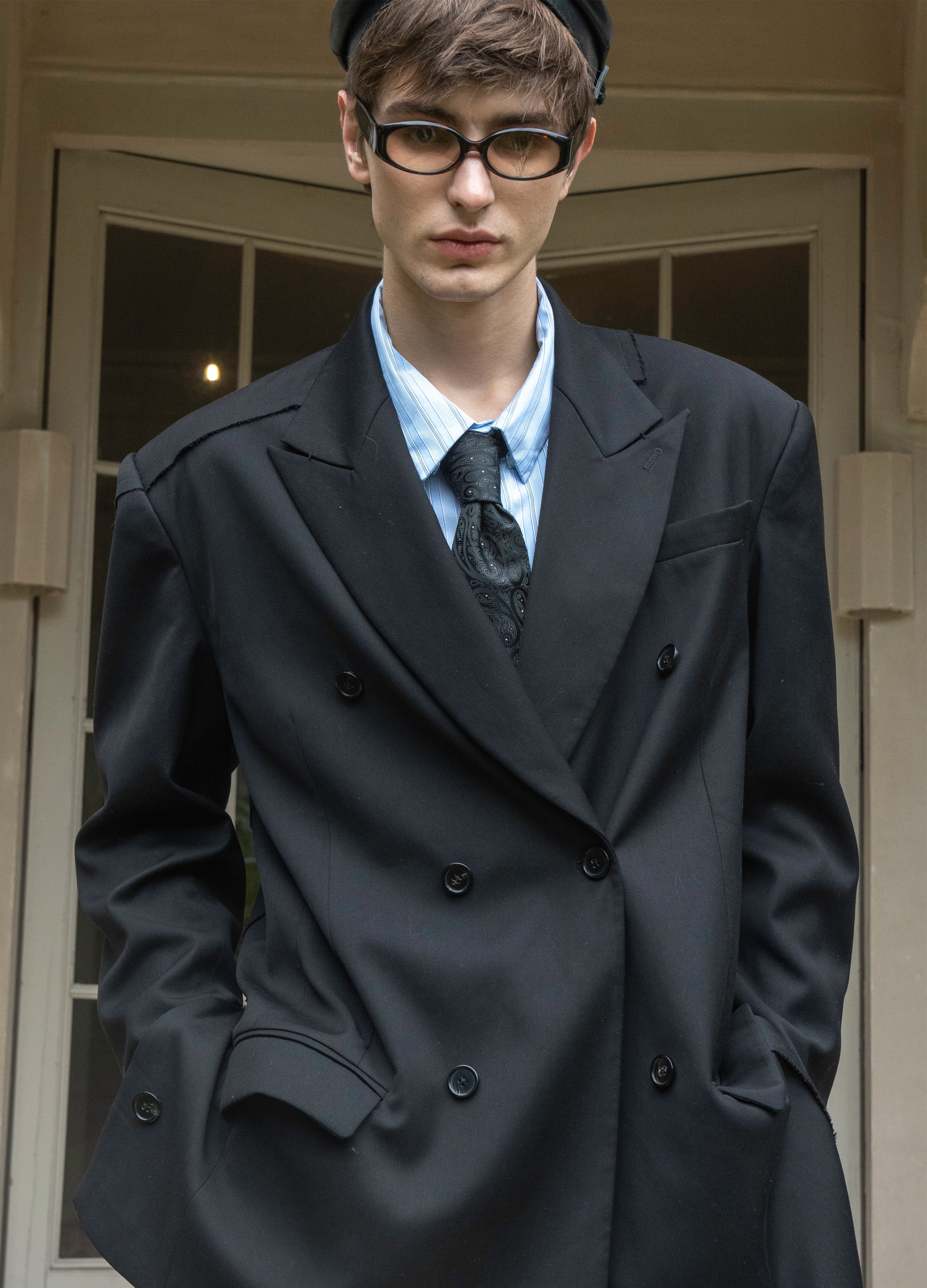 DECONSTRUCT PEAK LAPEL BLAZER