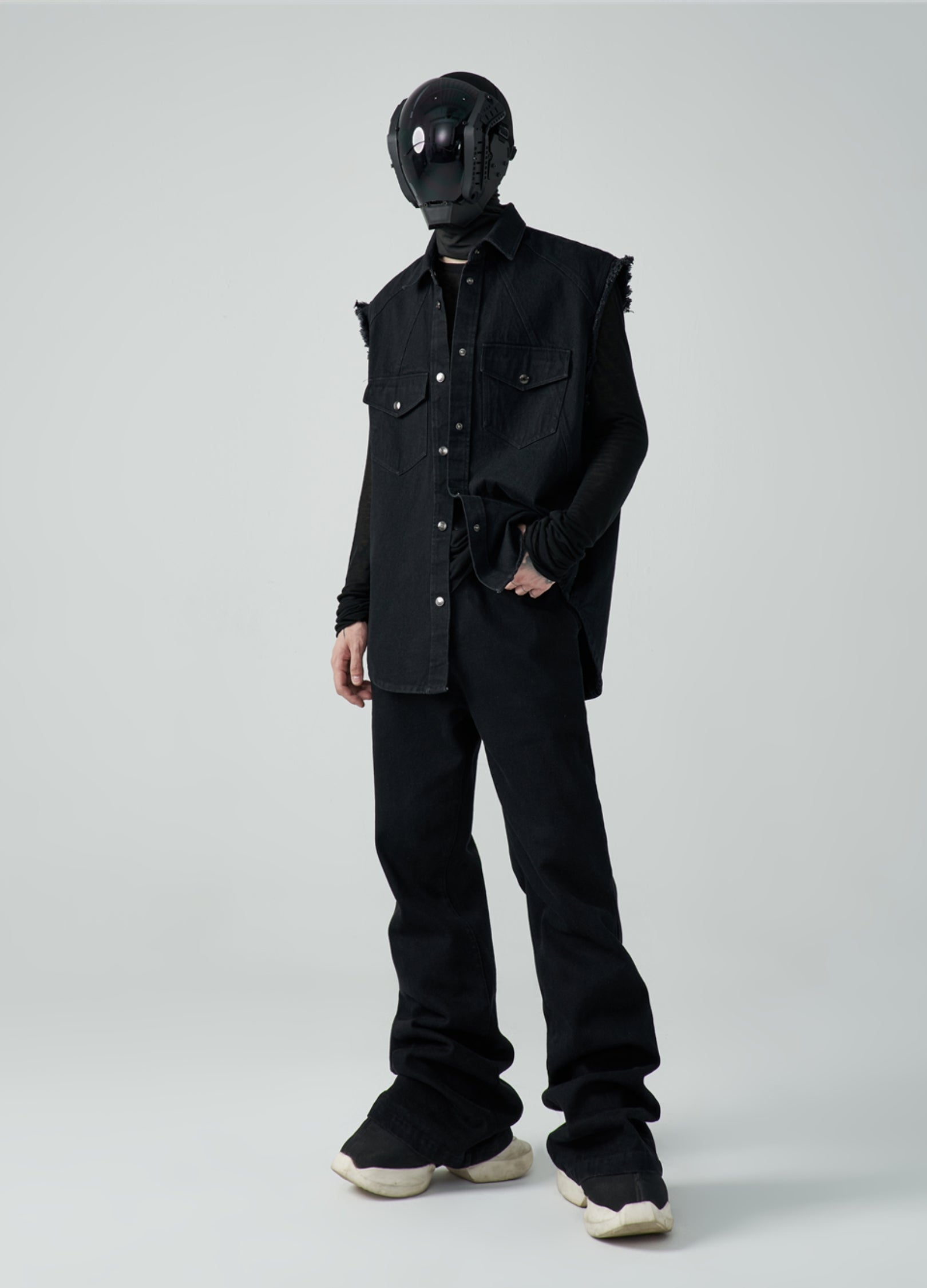 22FW Blackout Boulevard Vest