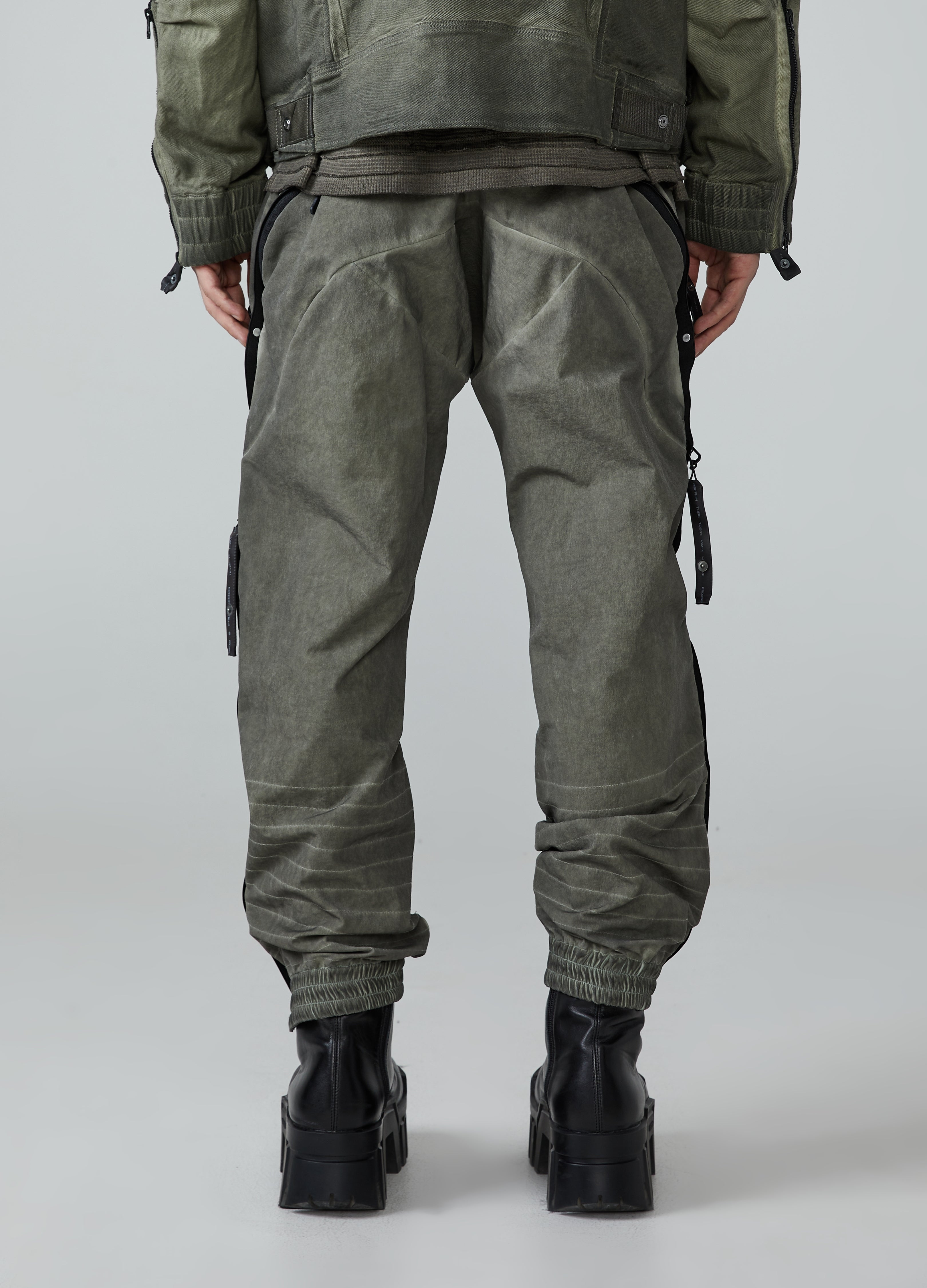 Wasteland Tapered Distressed Bottoms