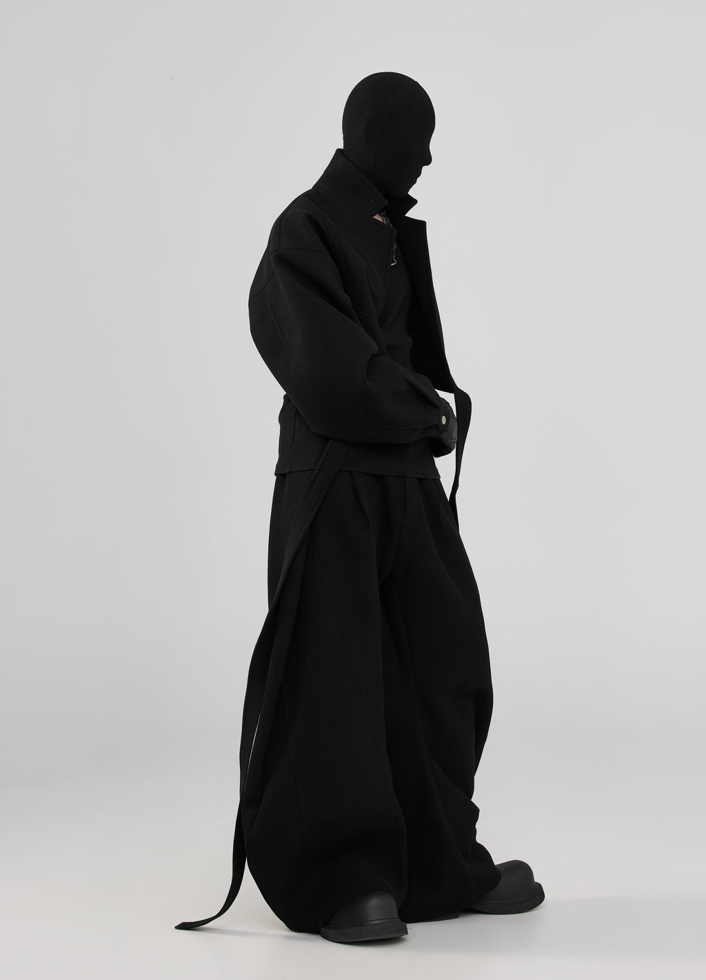 24FW Rogue Wrap-Around Cropped Jacket