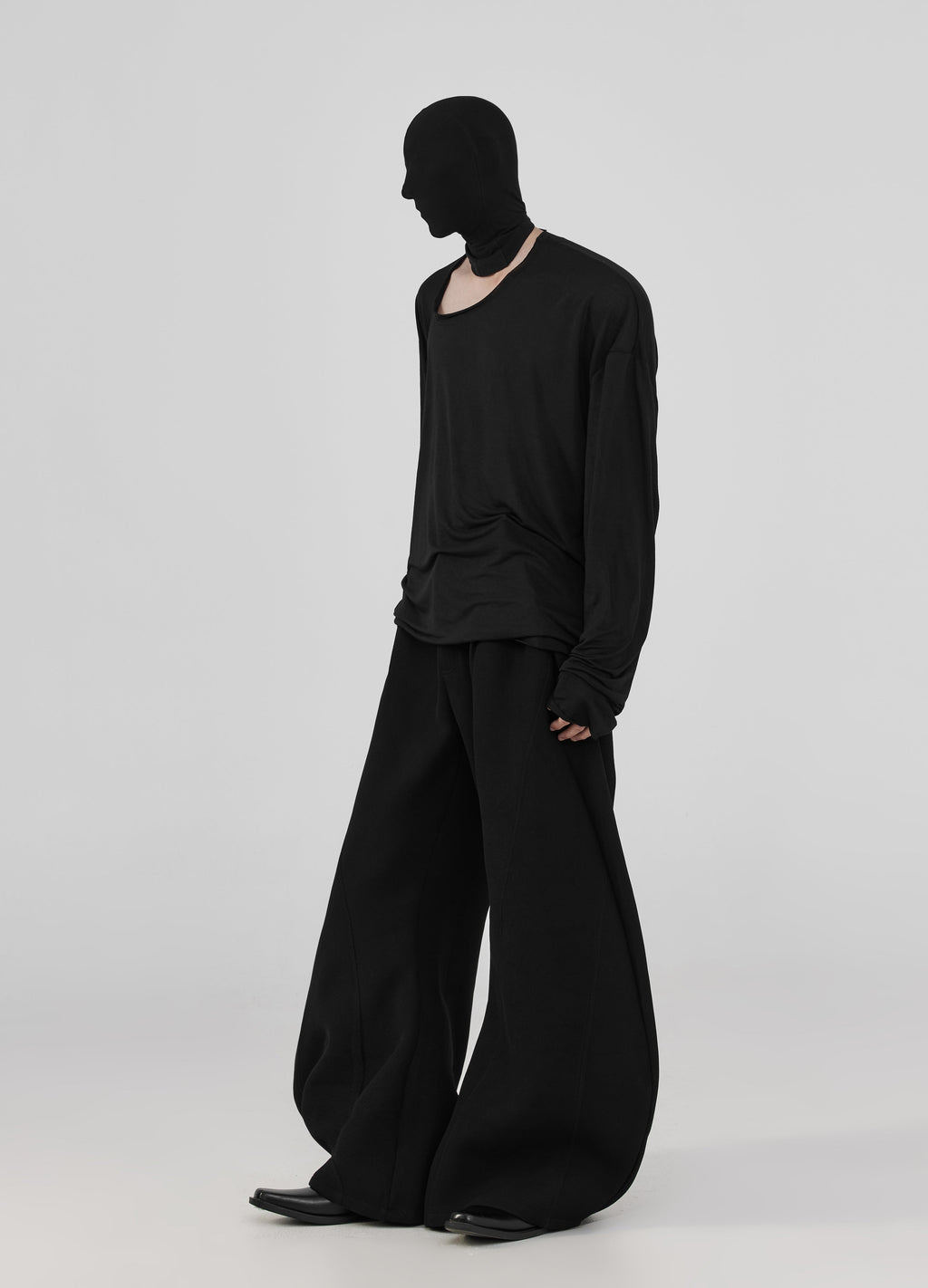 24FW Asymmetrical Tee