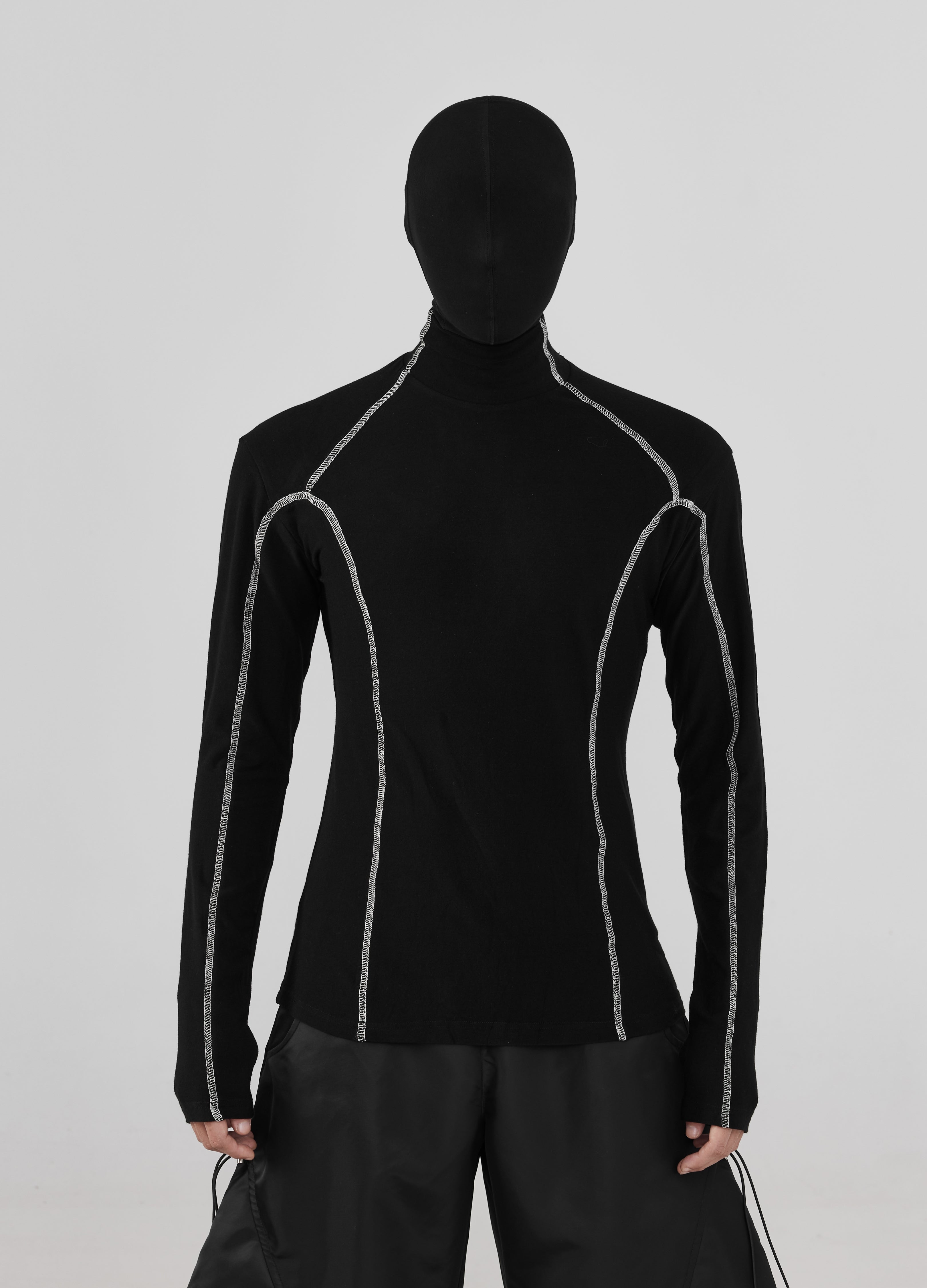 24FW Thread High-Collar Tee”