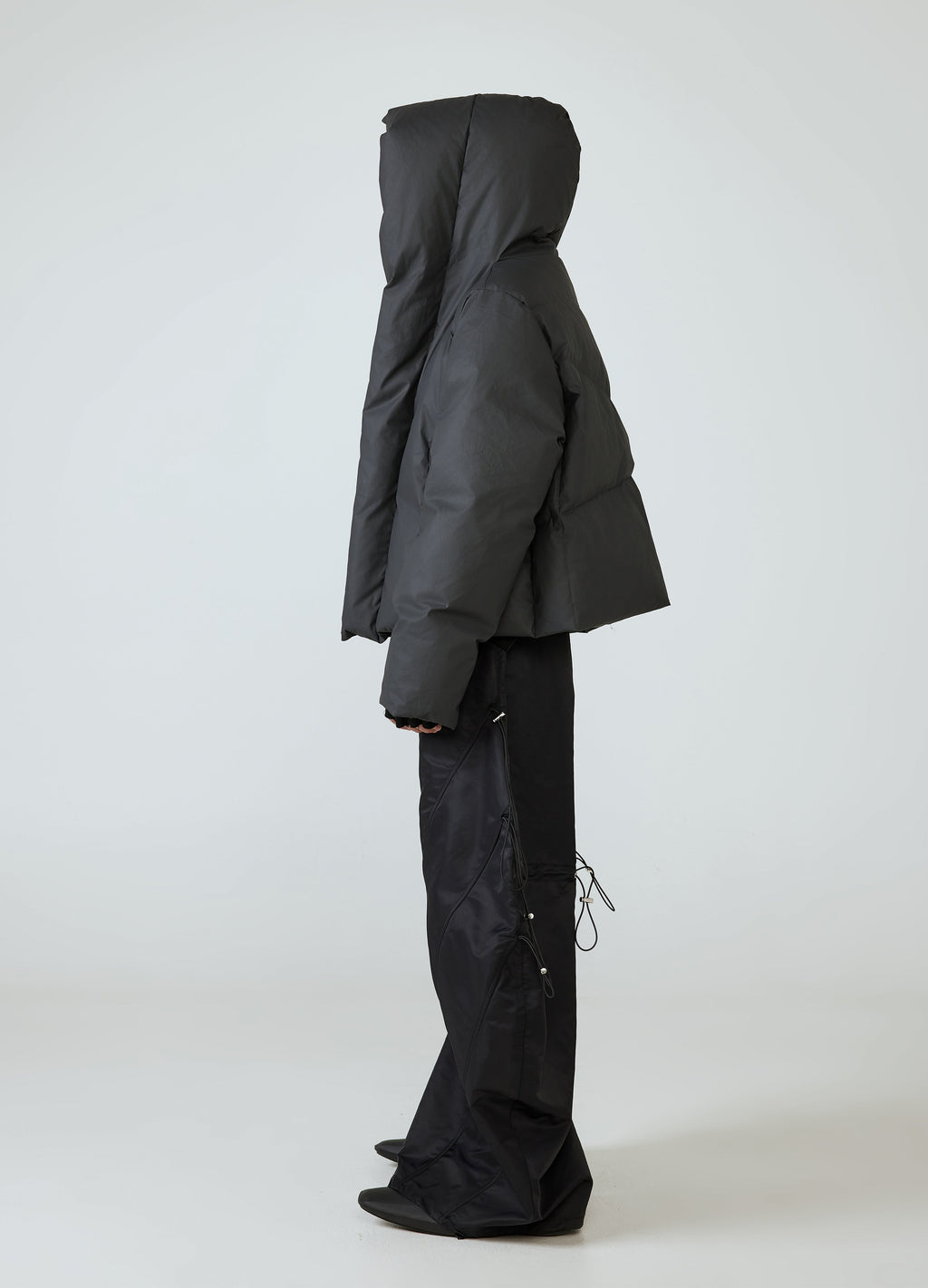 24FW HOODED BUTTONLESS DOWN JACKET