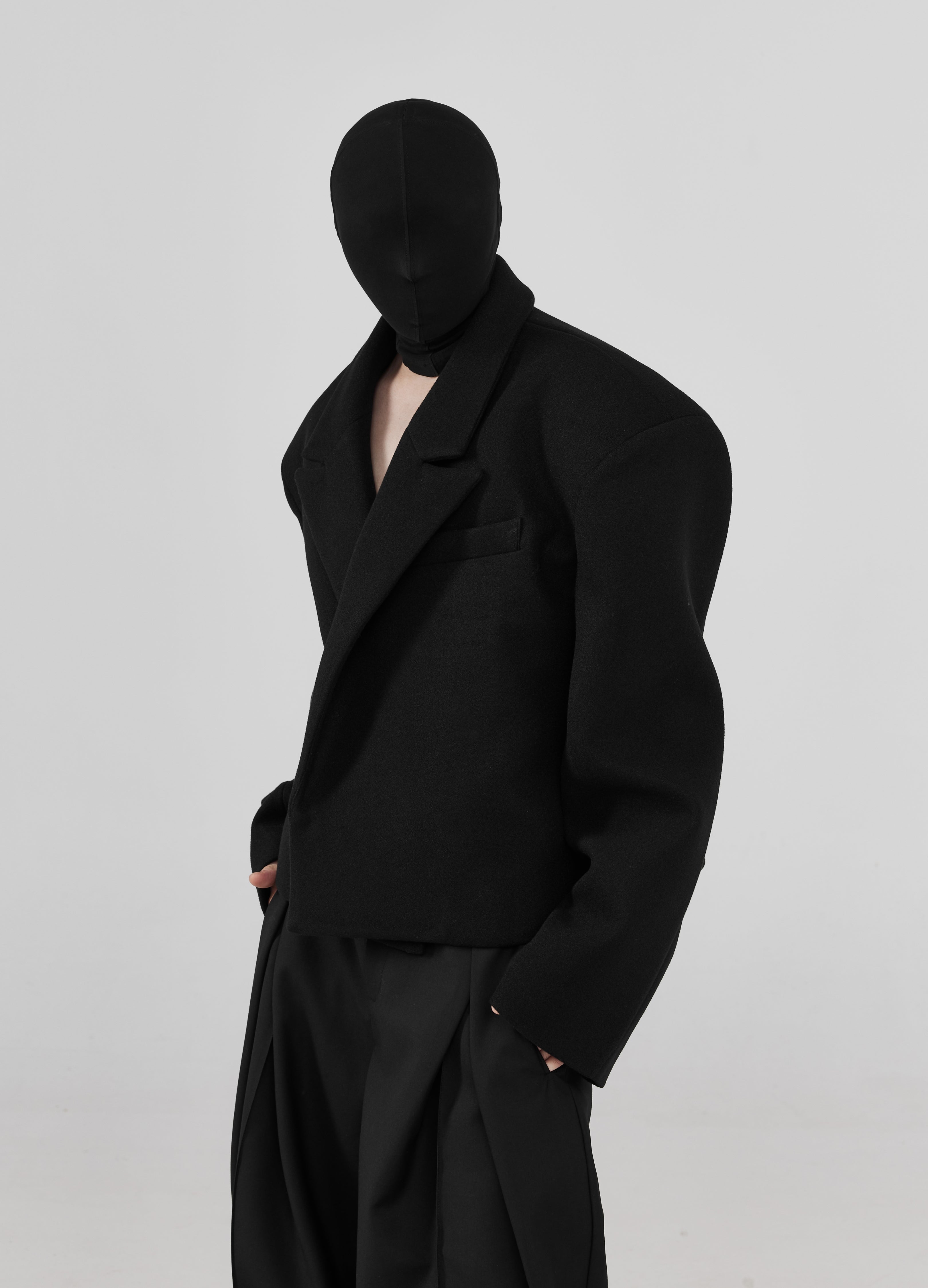 24FW Shadowline Structured Blazer