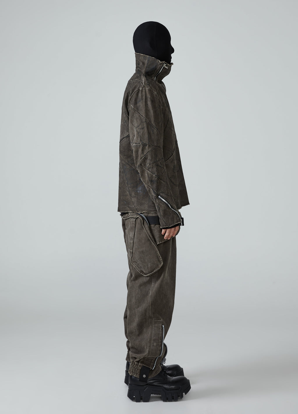 Wasteland Diagonal Zipper Distressed Jacket