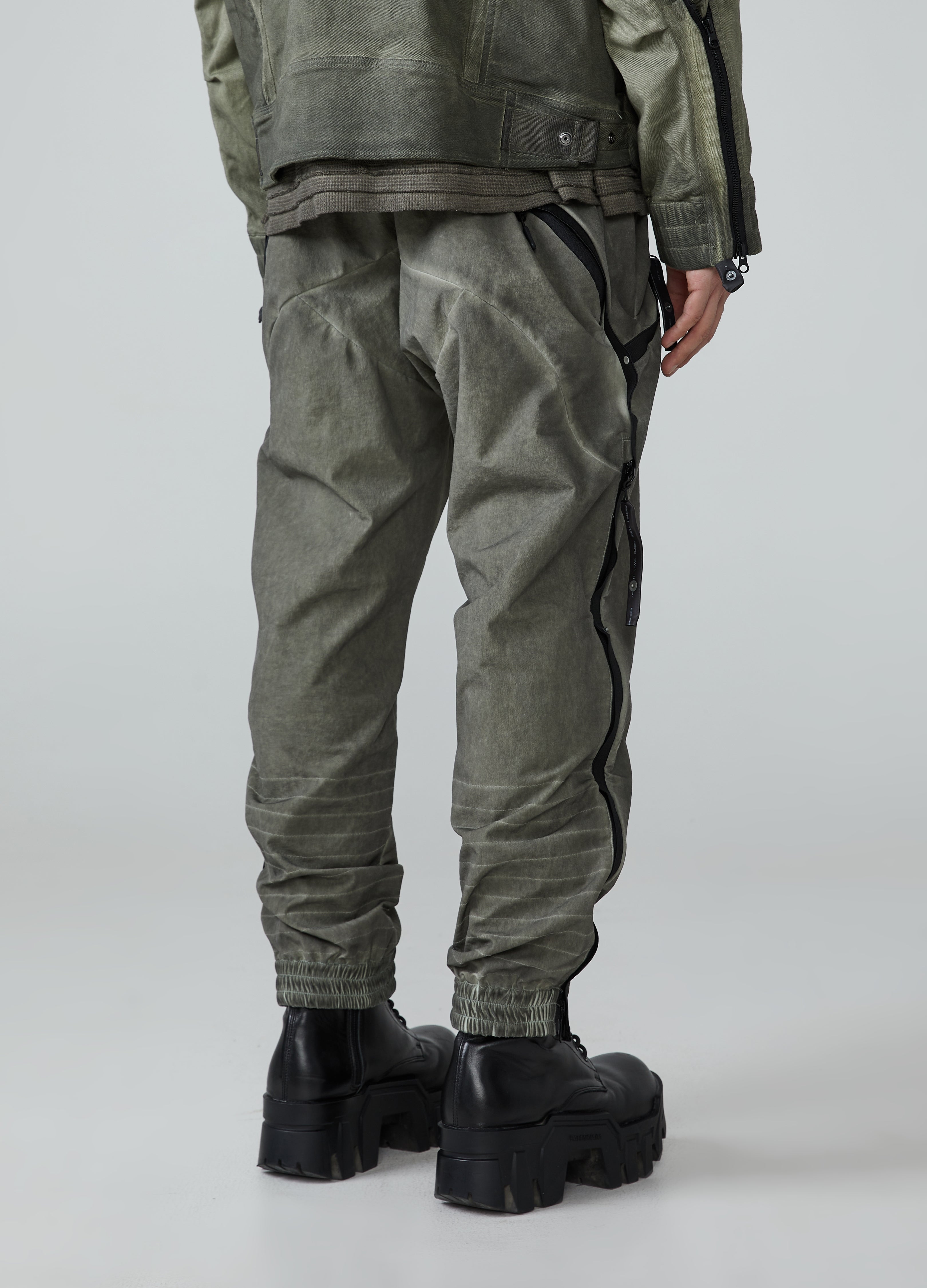 Wasteland Tapered Distressed Bottoms