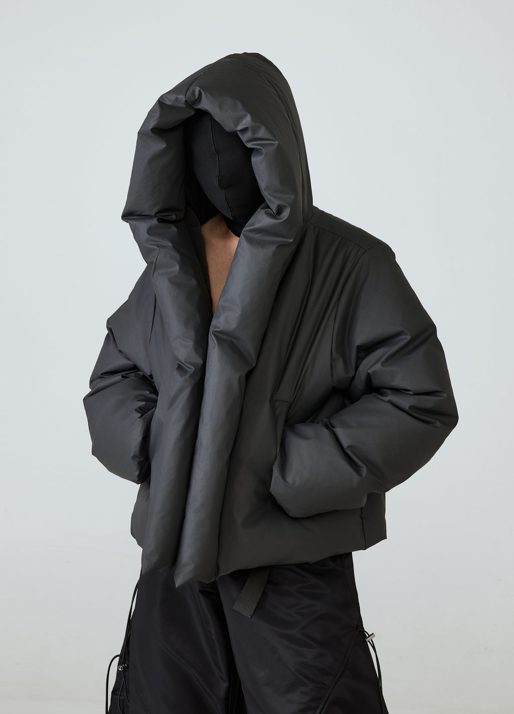 24FW HOODED BUTTONLESS DOWN JACKET