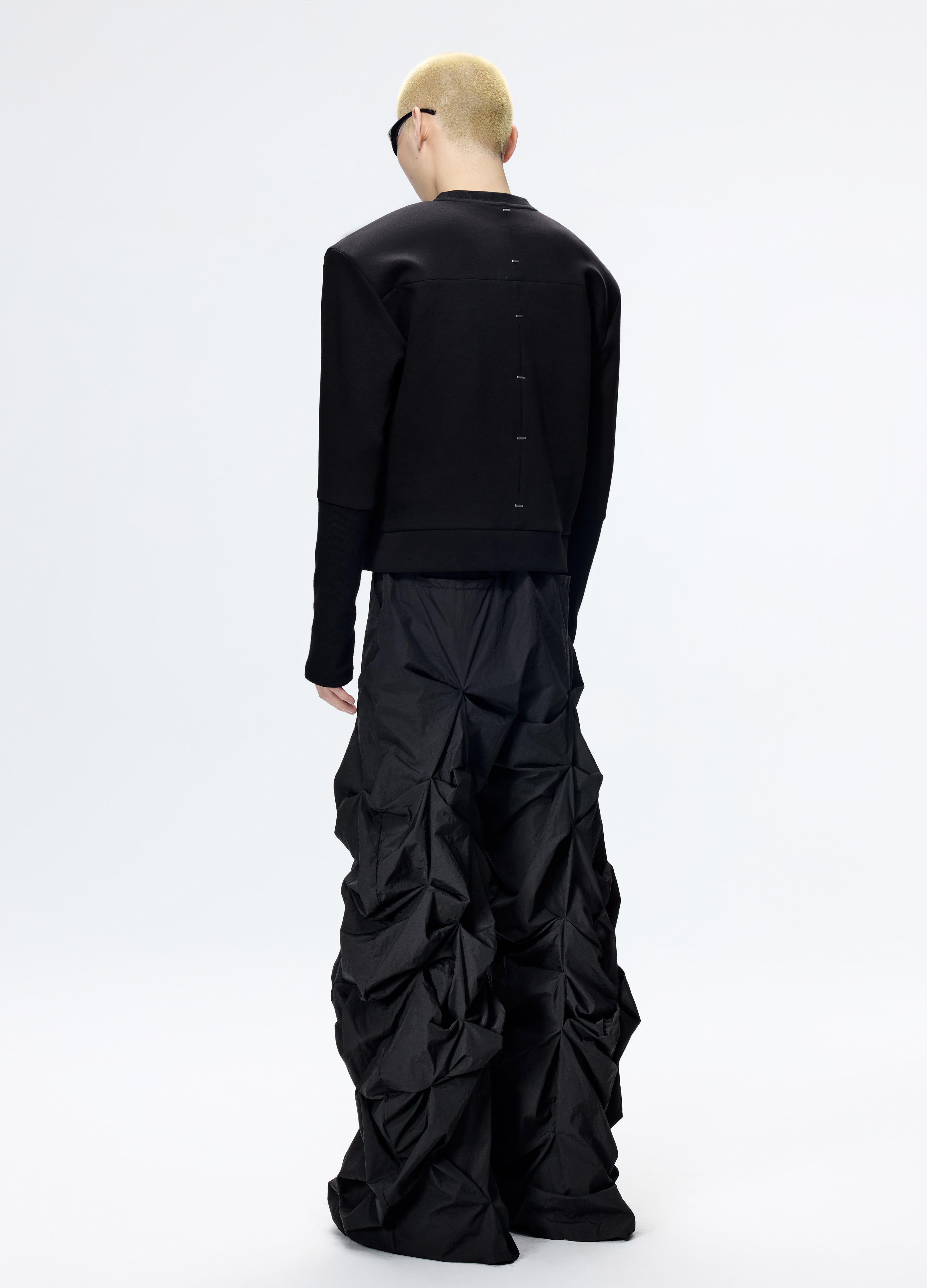 25FW STAPLE DETAIL CROPPED HOODIE