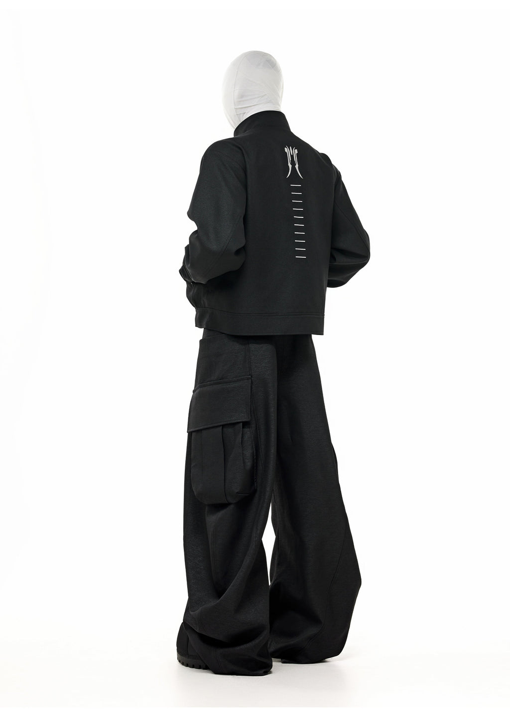 MONOLITH MULTI-POCKET JACKET