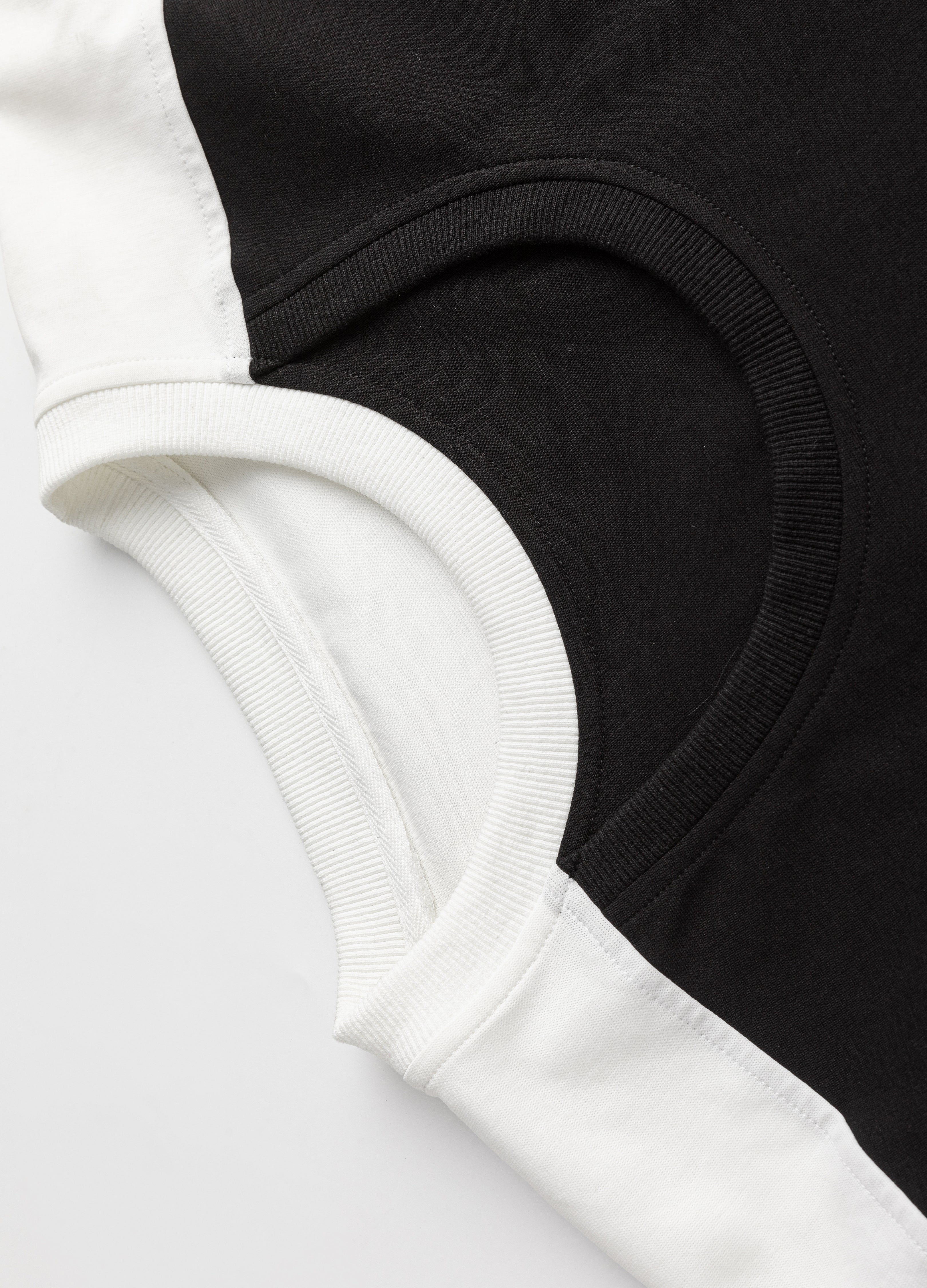 23FW Faux-Layered Jin & Jang Tee