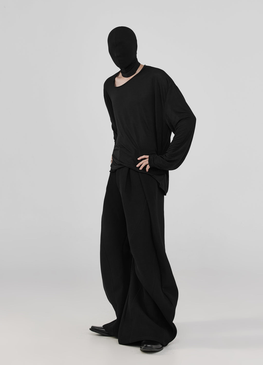 24FW Asymmetrical Tee