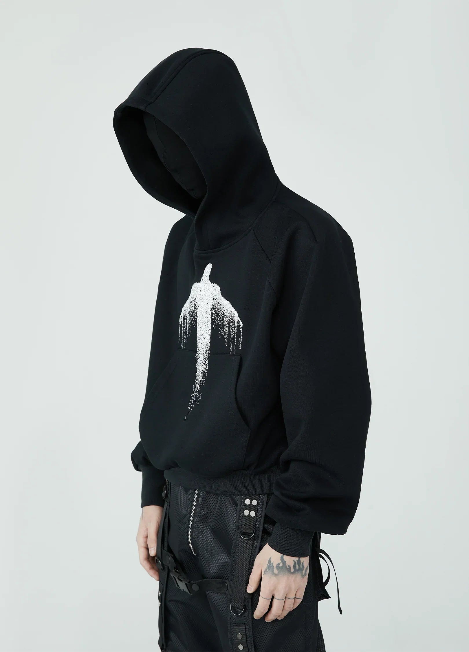 23SS Ethereal Guardian Cropped Hoodie