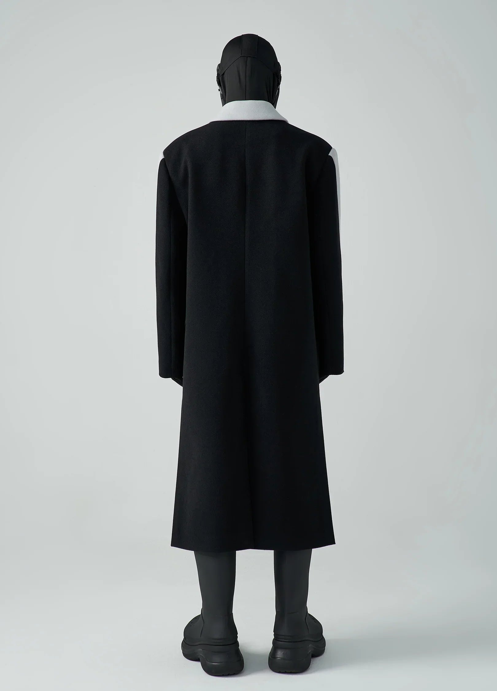 22FW Monochrome Majesty Overcoat