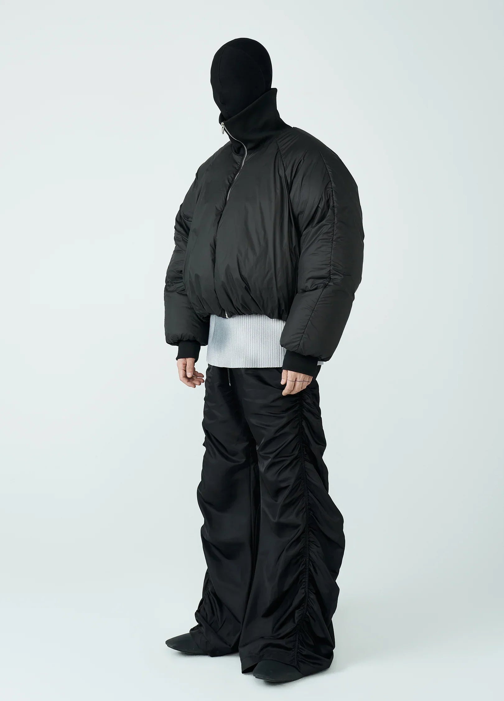 22FW Curved Down Jacket