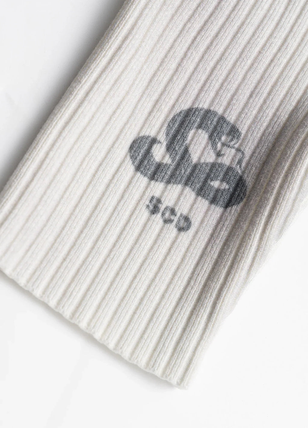 22FW Ashen Embrace Logo Knitted Sweater