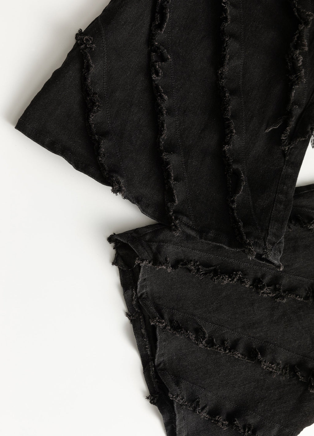 22SS Noir Flare Distressed Denim