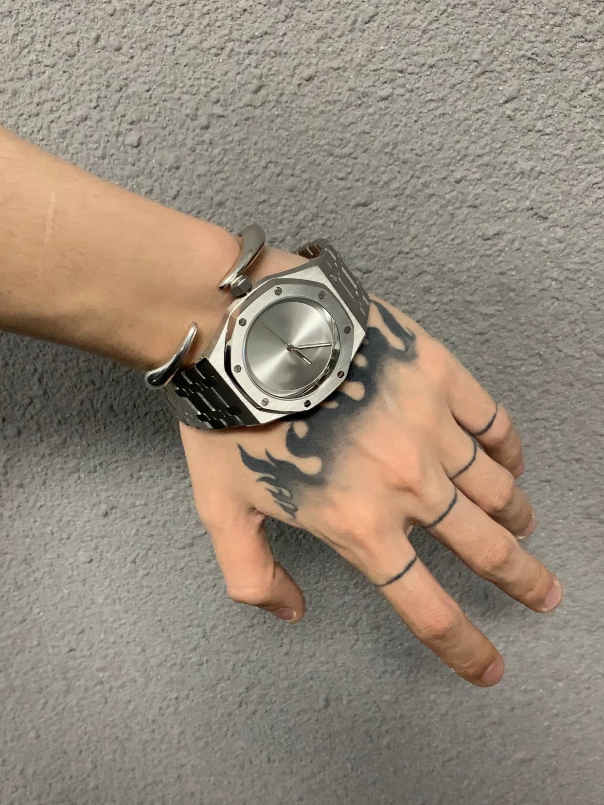 22SS Timeless Steel Watch