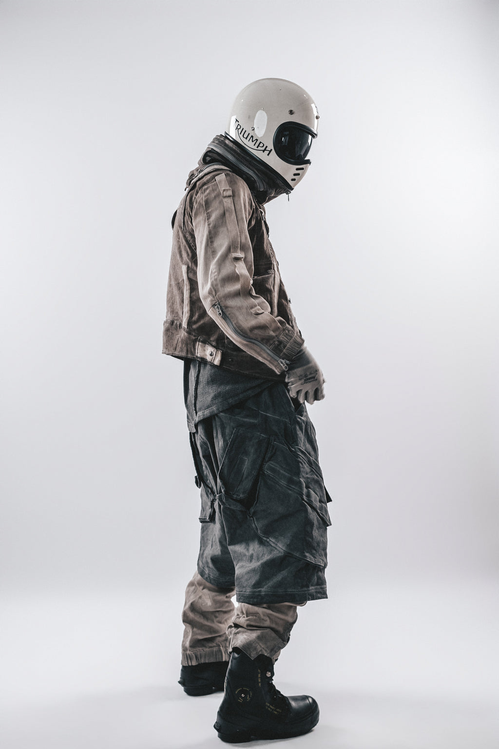 DARKCORE DUSTFORM CROP CARGO SHORTS