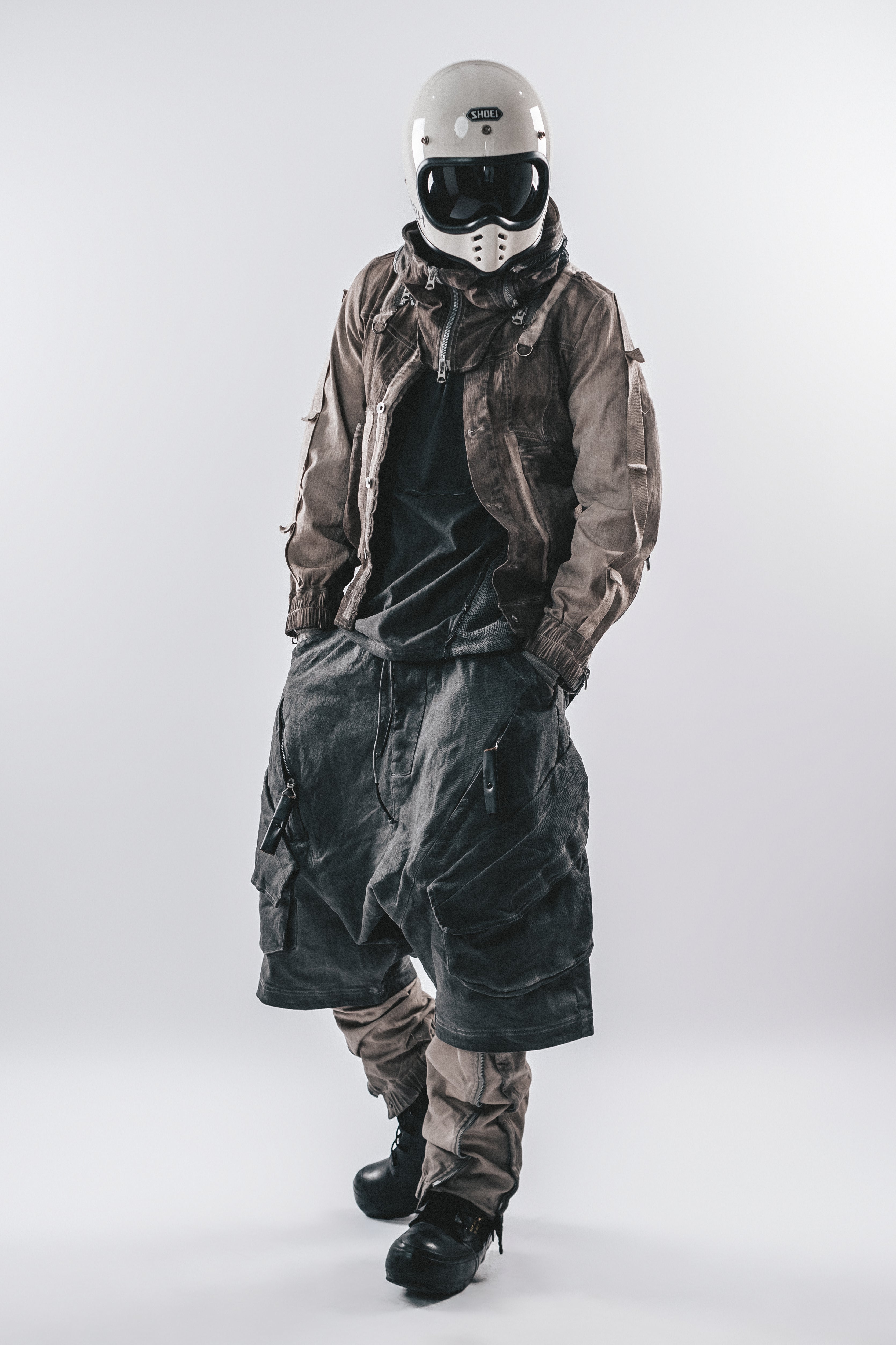 DARKCORE DUSTFORM CROP CARGO SHORTS