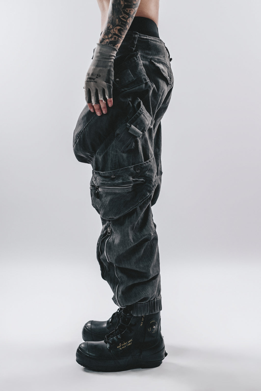 DARKCORE STRAP CARGO PANTS