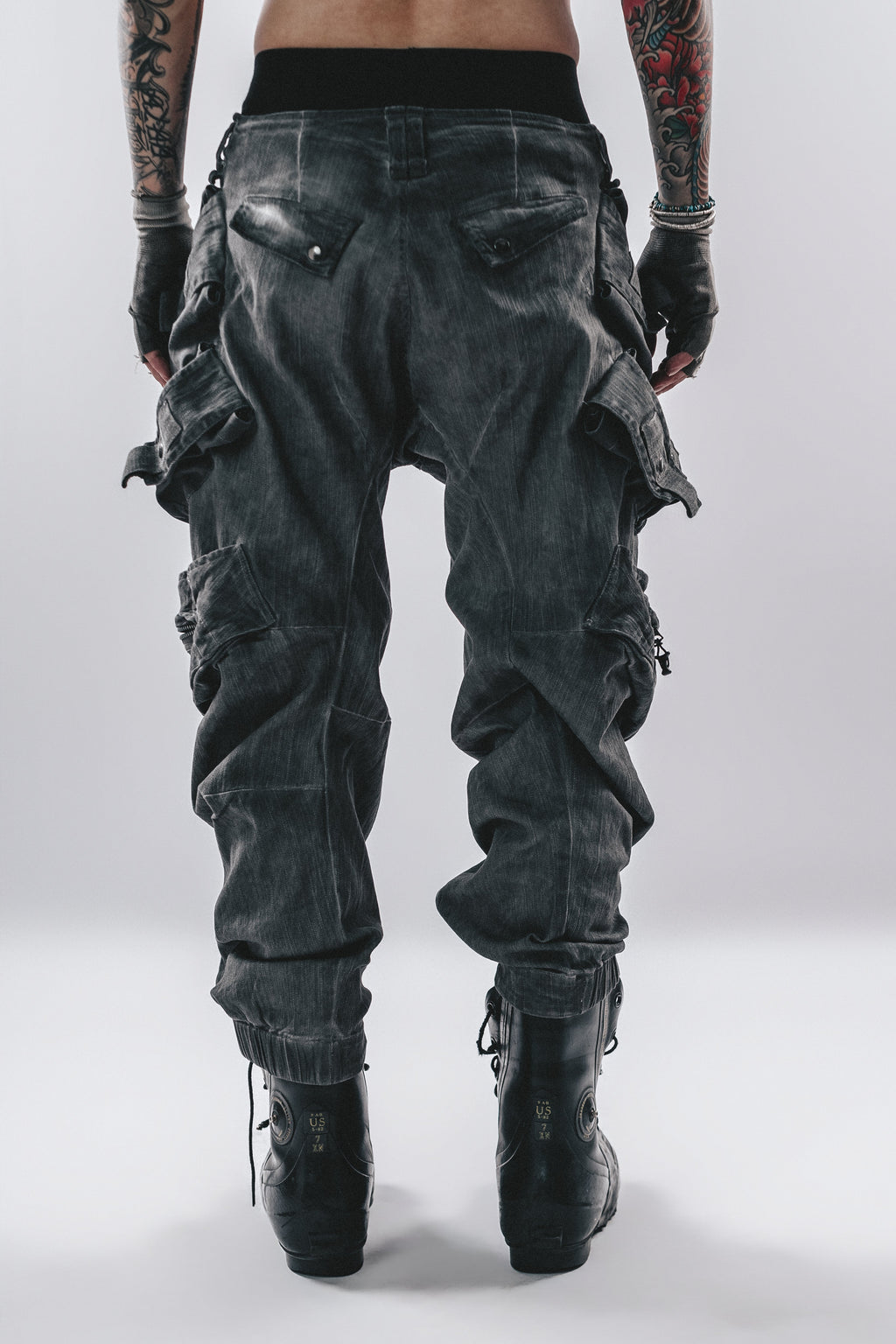 DARKCORE STRAP CARGO PANTS