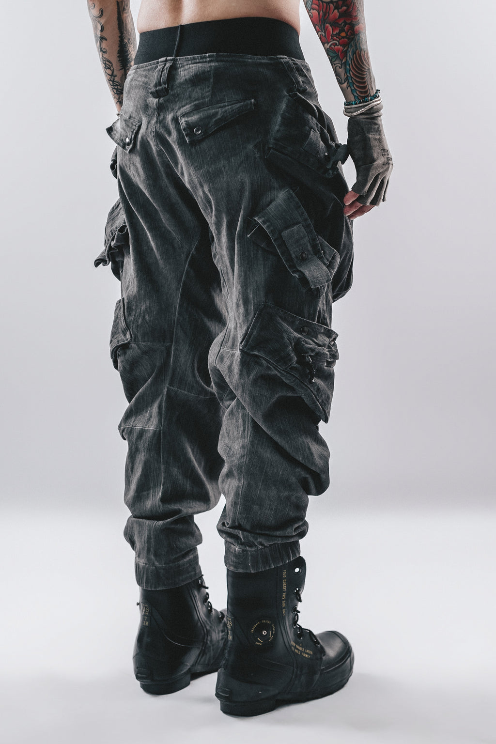 DARKCORE STRAP CARGO PANTS
